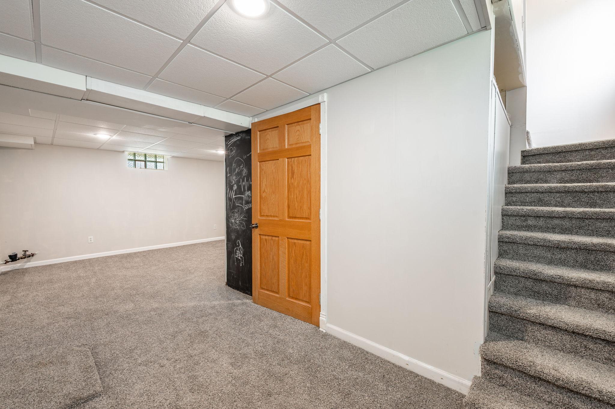 203 N Galbraith Street Property Photo 27