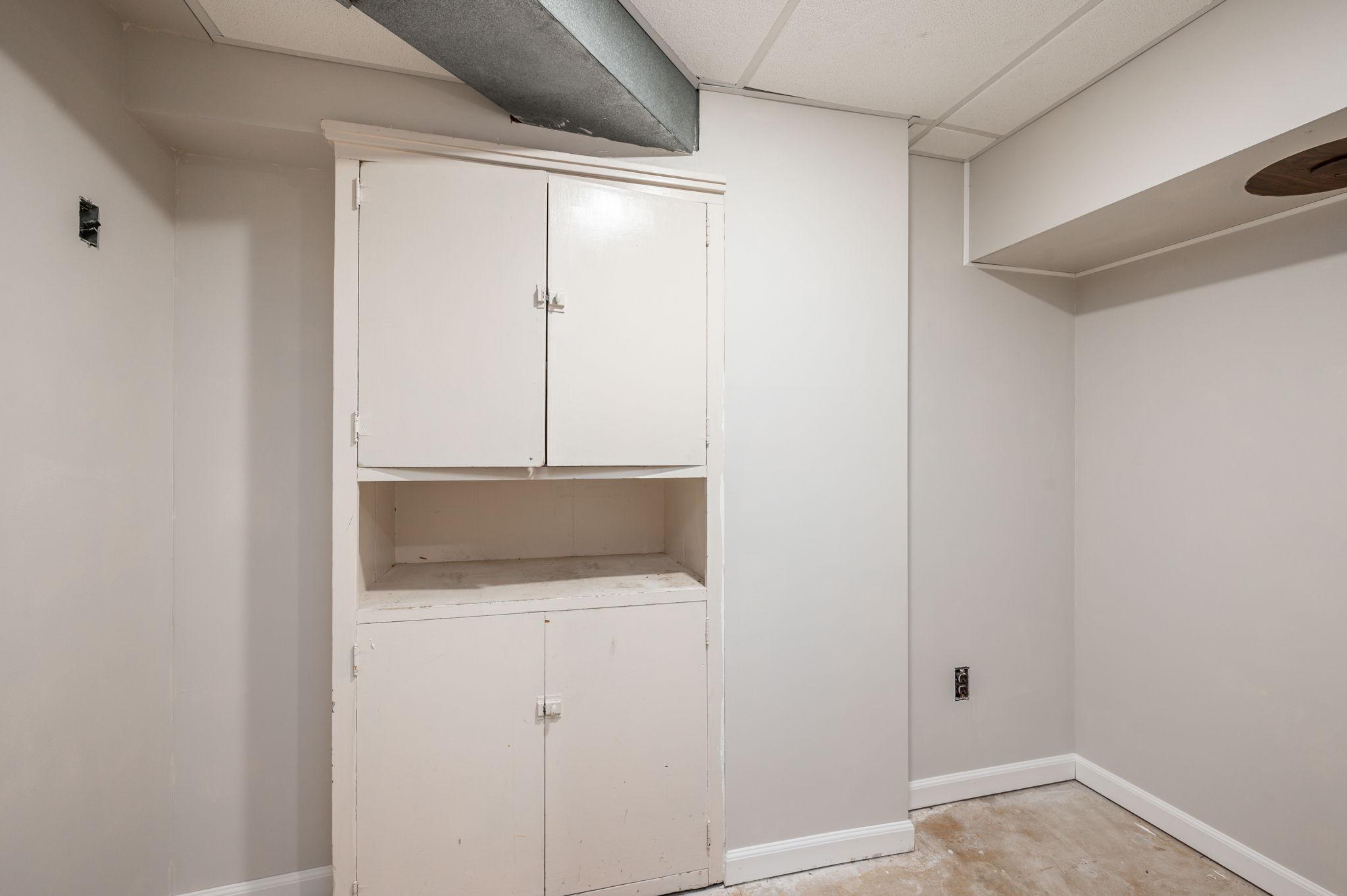 203 N Galbraith Street Property Photo 29