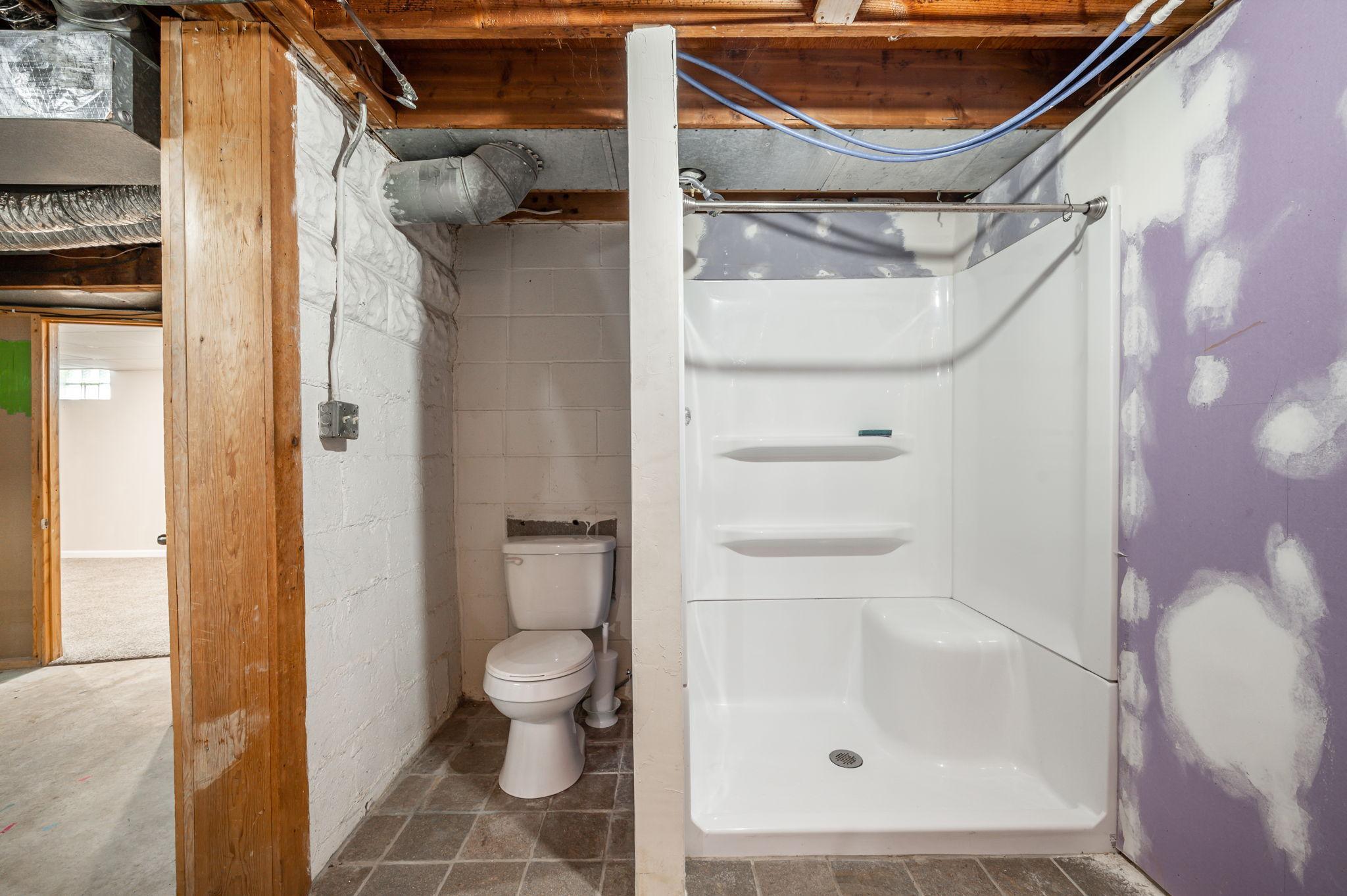 203 N Galbraith Street Property Photo 32