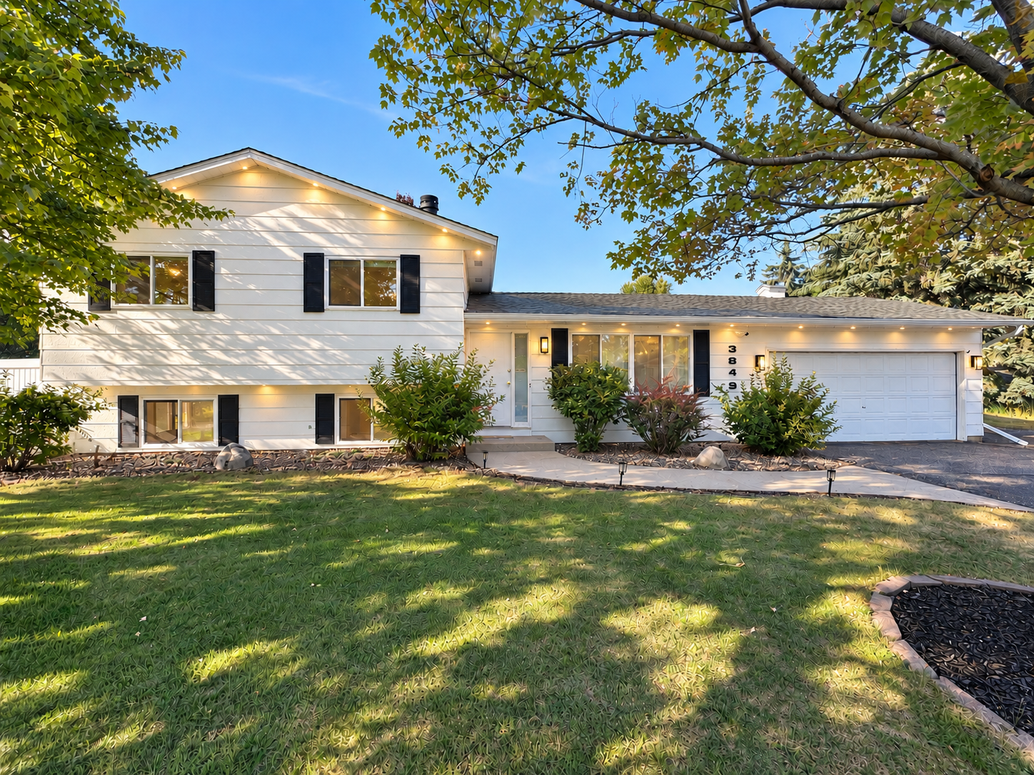 3849 Country Creek Way Property Photo 2