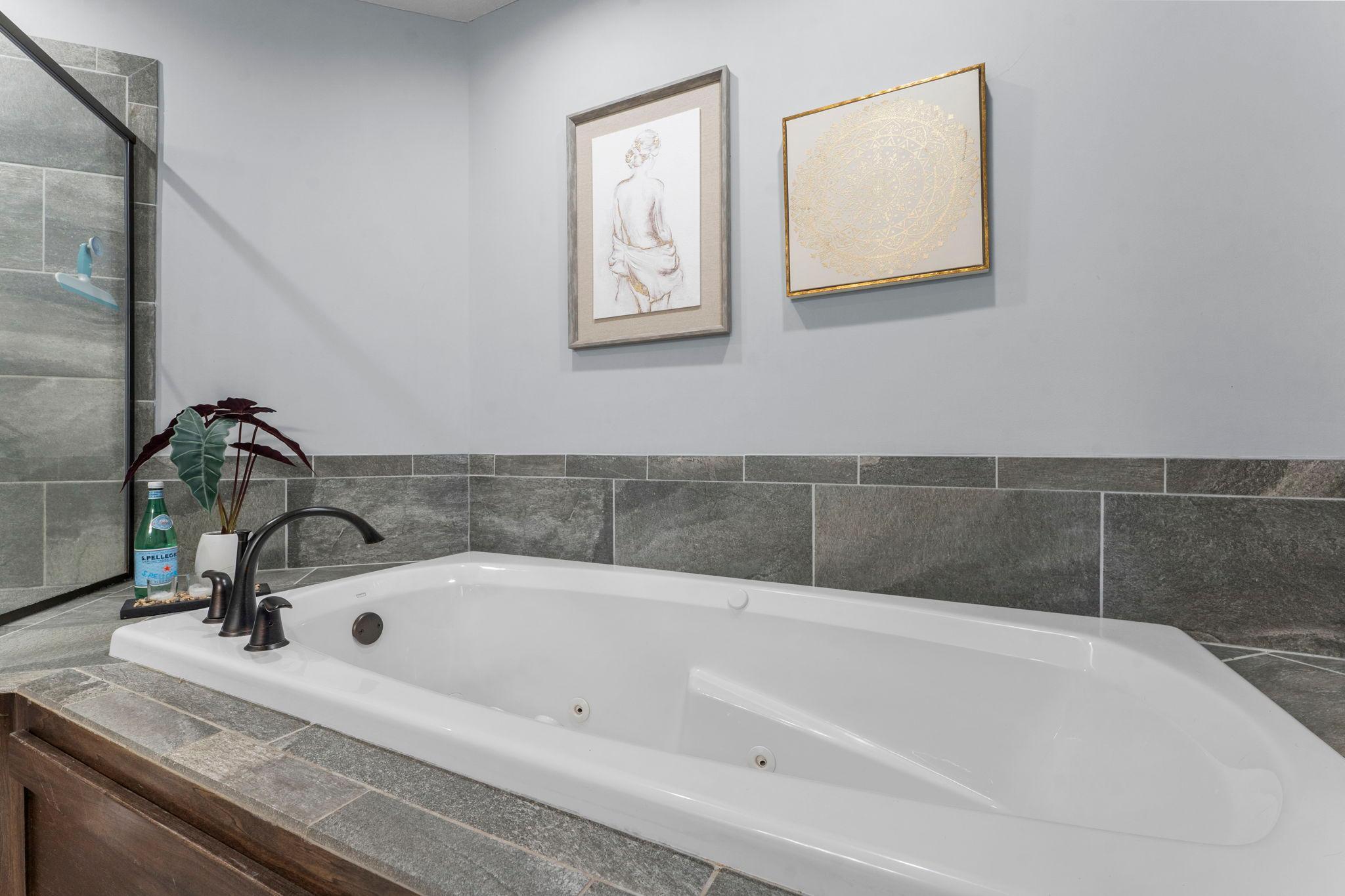 1130 Pierce Path Ne Property Photo 18
