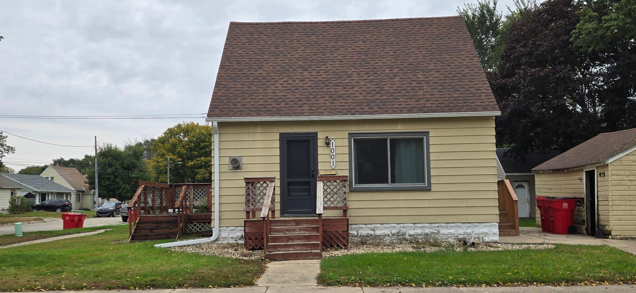 1001 8th Street Se Property Photo 2