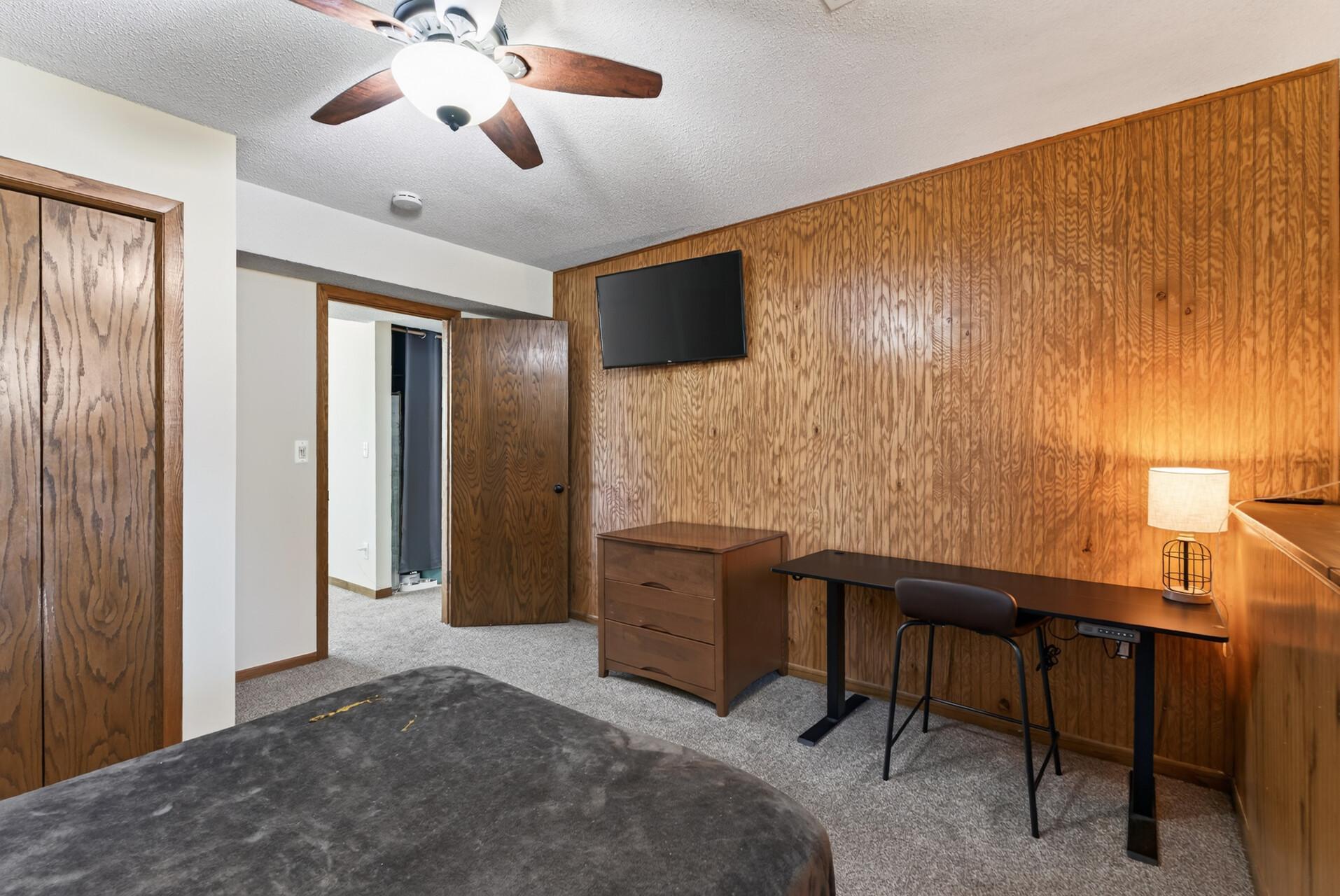 9143 Forestview Lane N Property Photo 22
