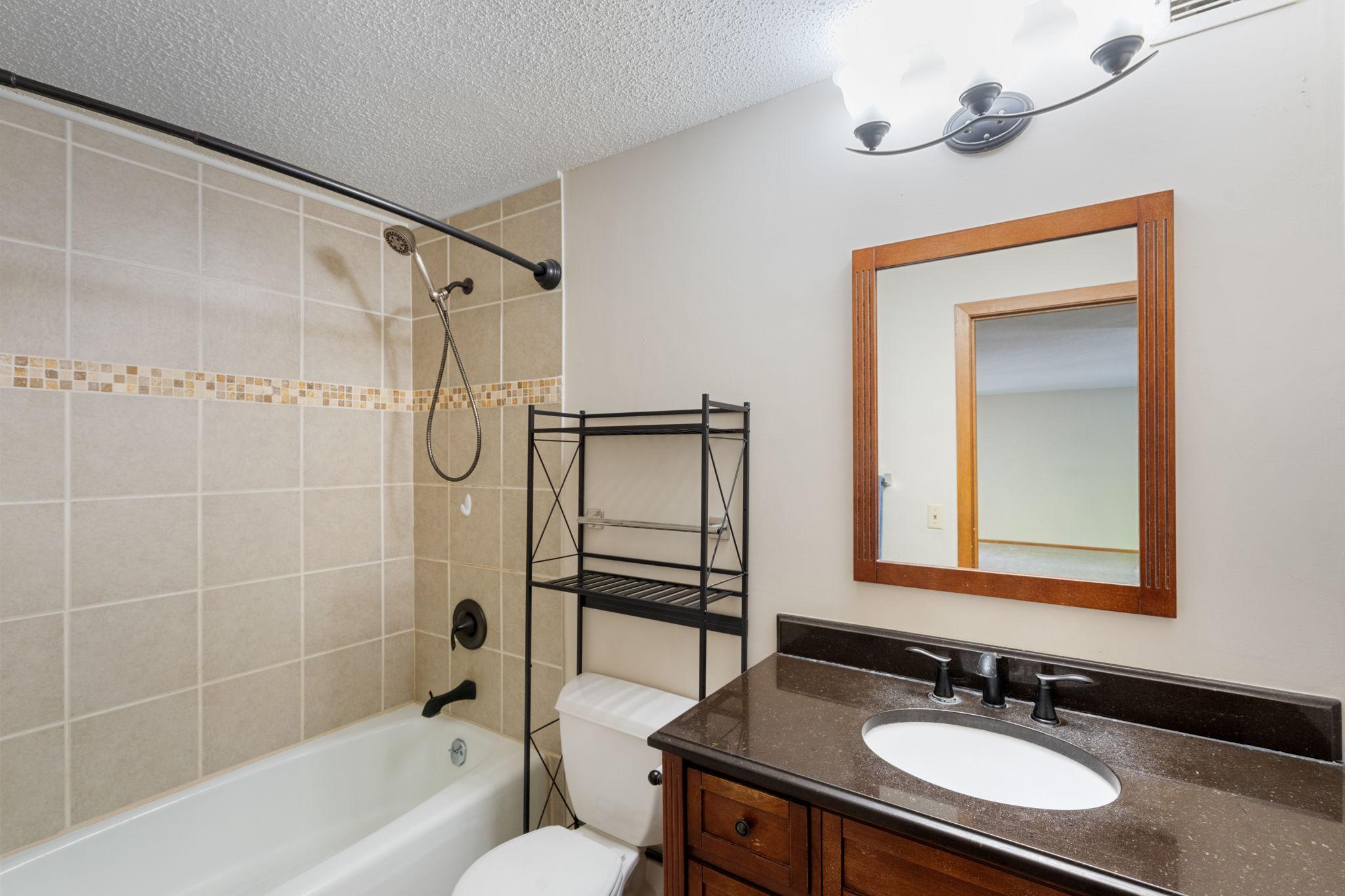 2885 Knox Avenue S 208 Property Photo 15