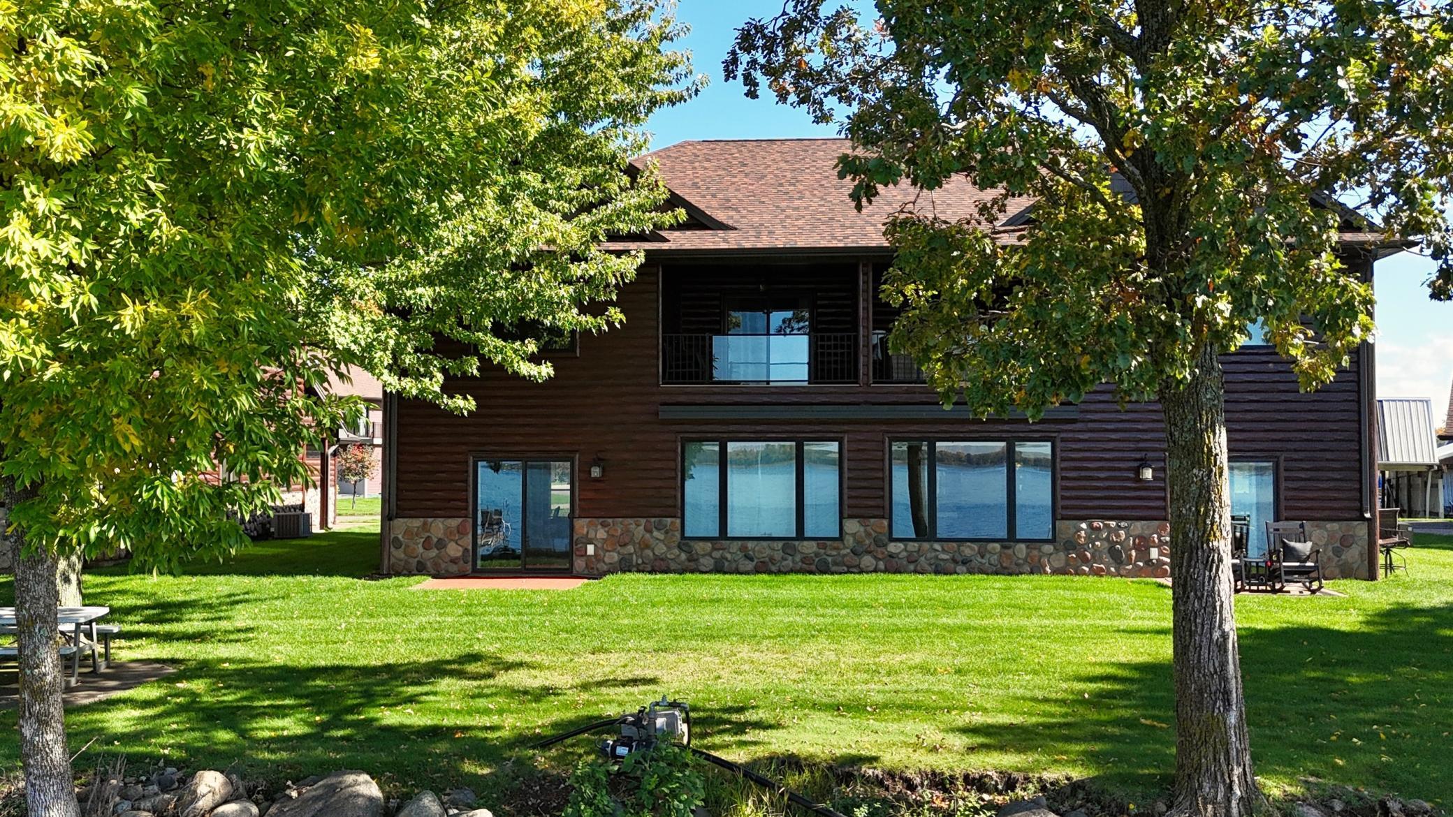 511 Meshigun Point Drive 7 Property Photo 3