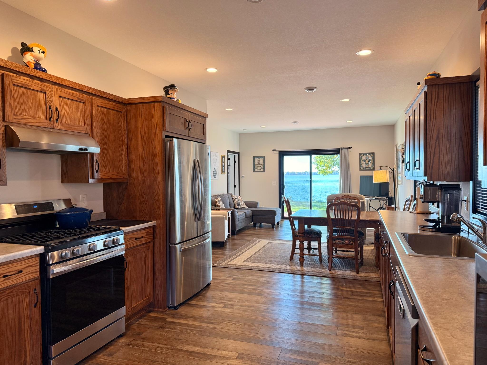 511 Meshigun Point Drive 7 Property Photo 4