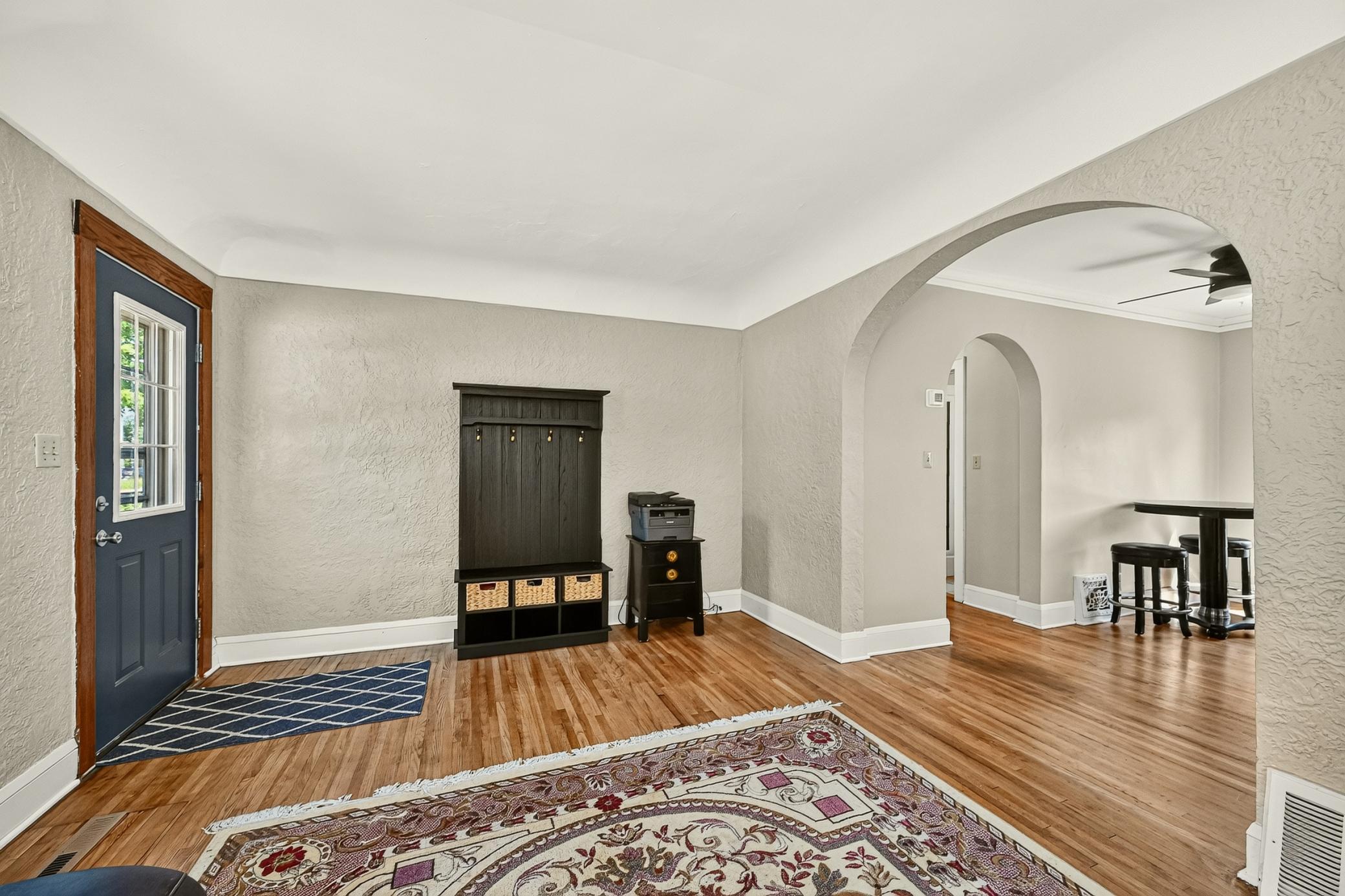 934 7th Avenue Se Property Photo 3