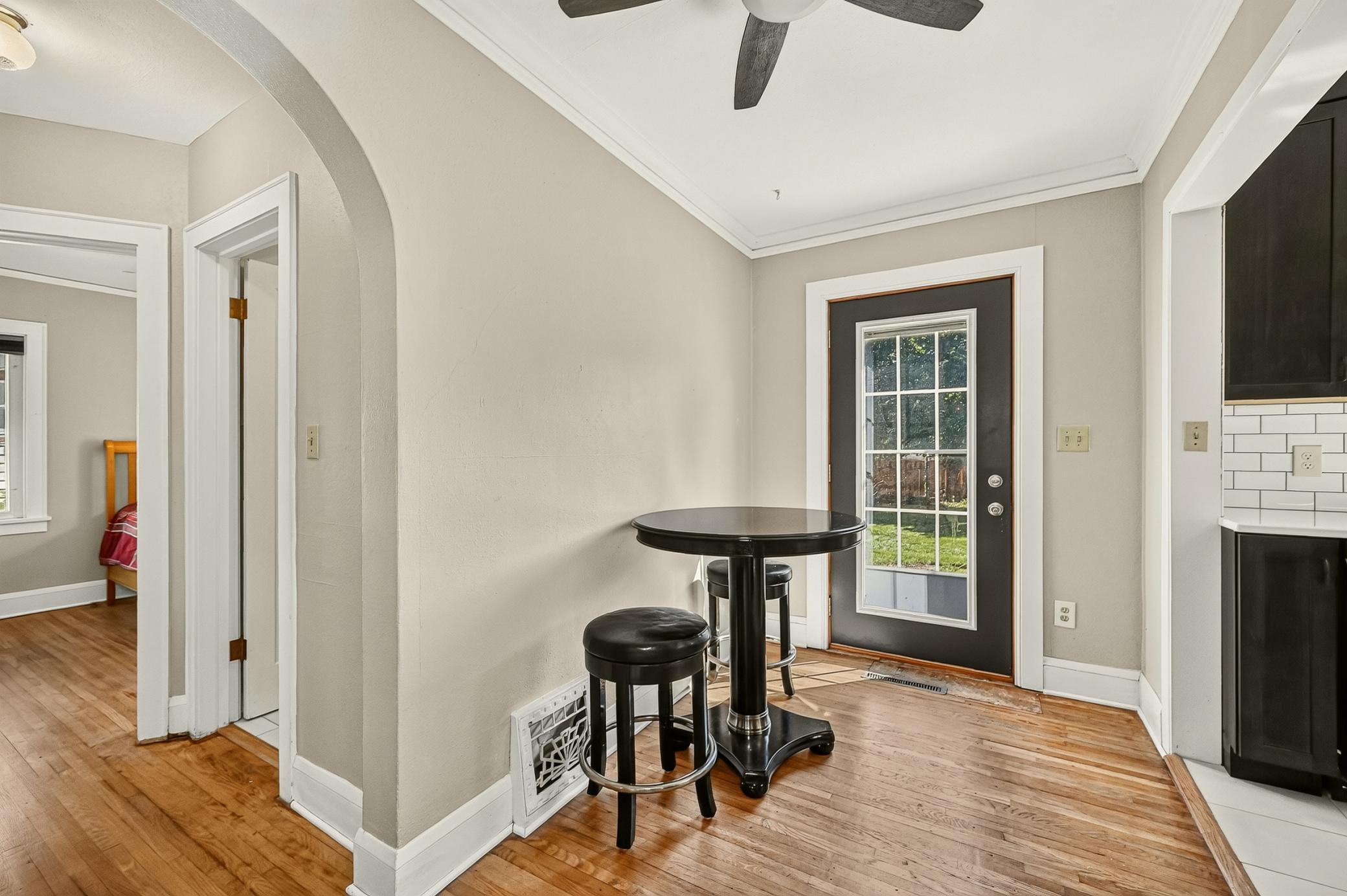 934 7th Avenue Se Property Photo 6