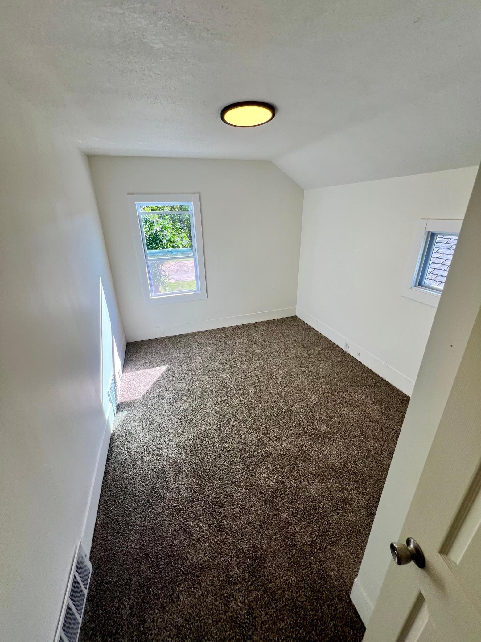 312 2nd Street Property Photo 22