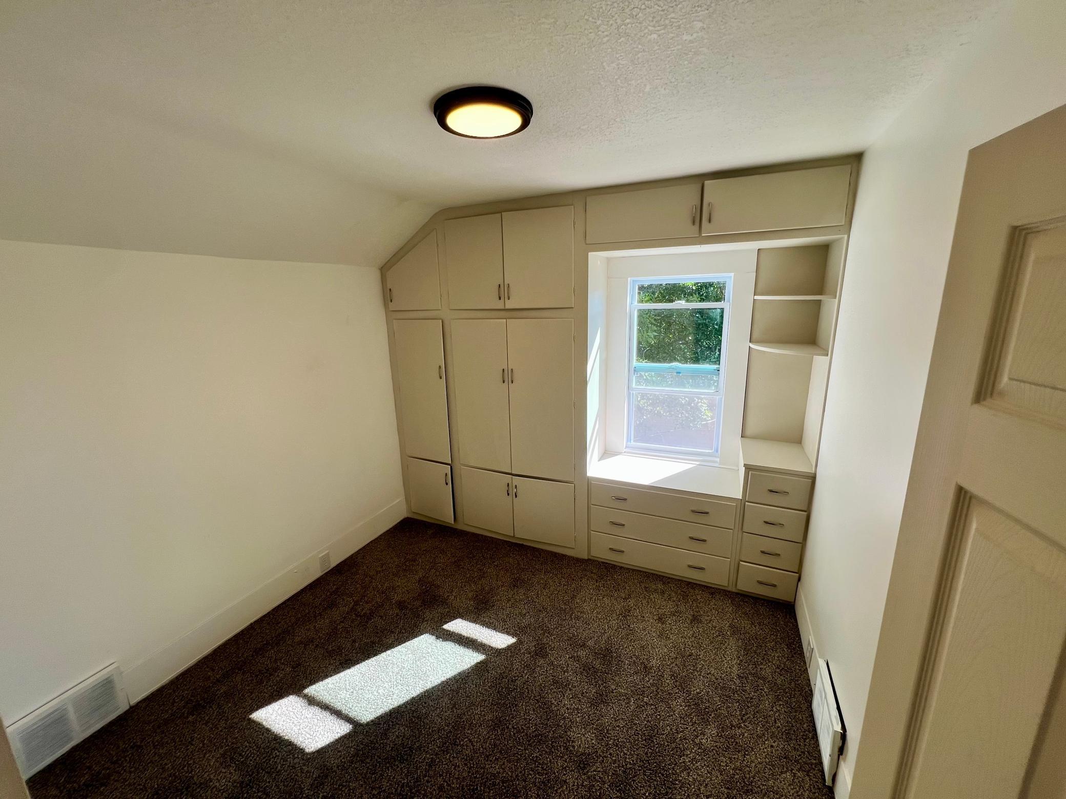 312 2nd Street Property Photo 31