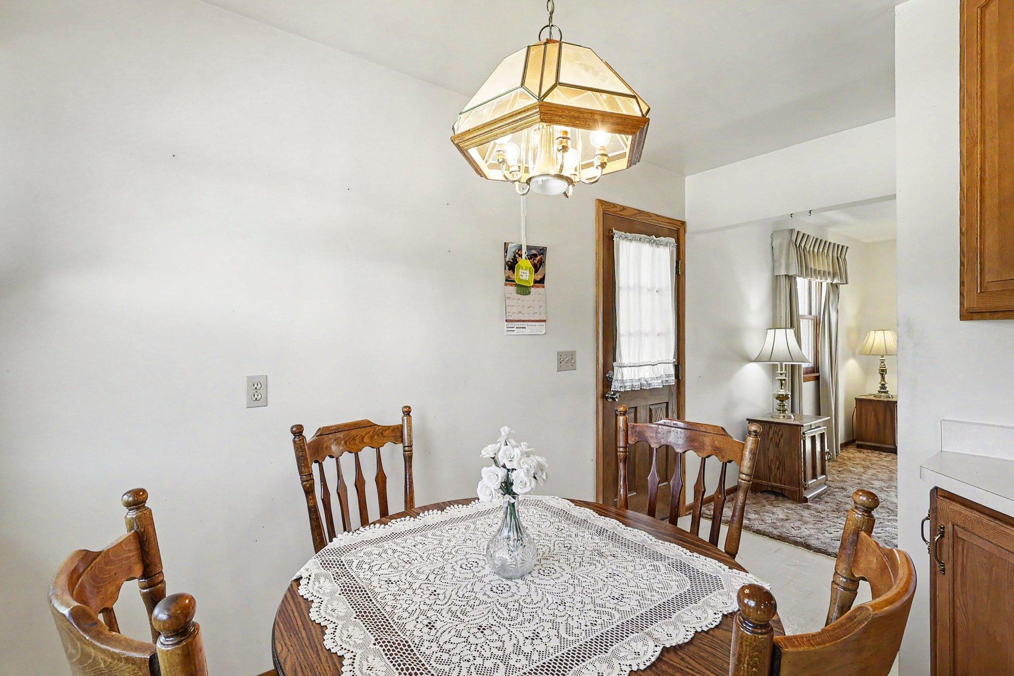 913 7th Avenue E Property Photo 6