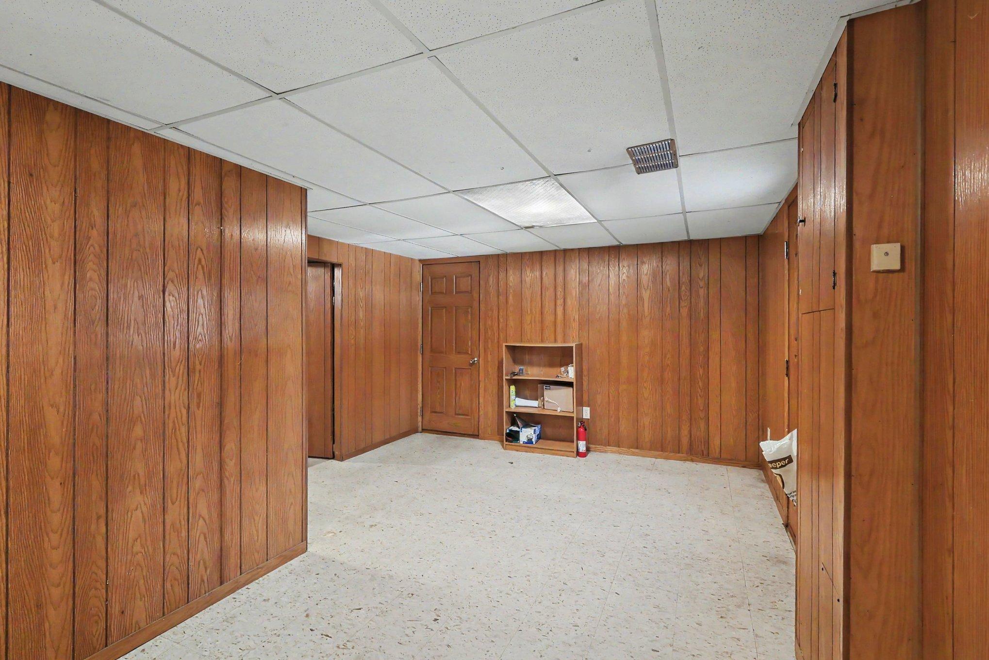913 7th Avenue E Property Photo 14
