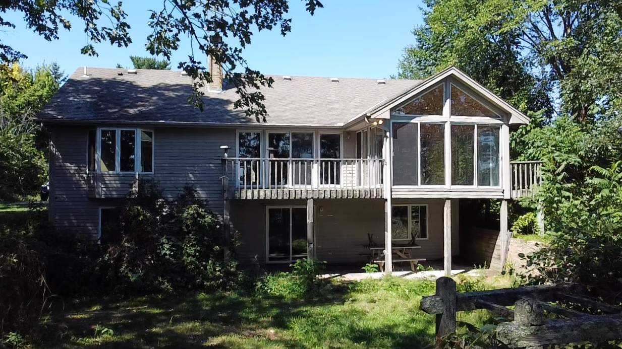 21060 Pike Avenue Property Photo 4