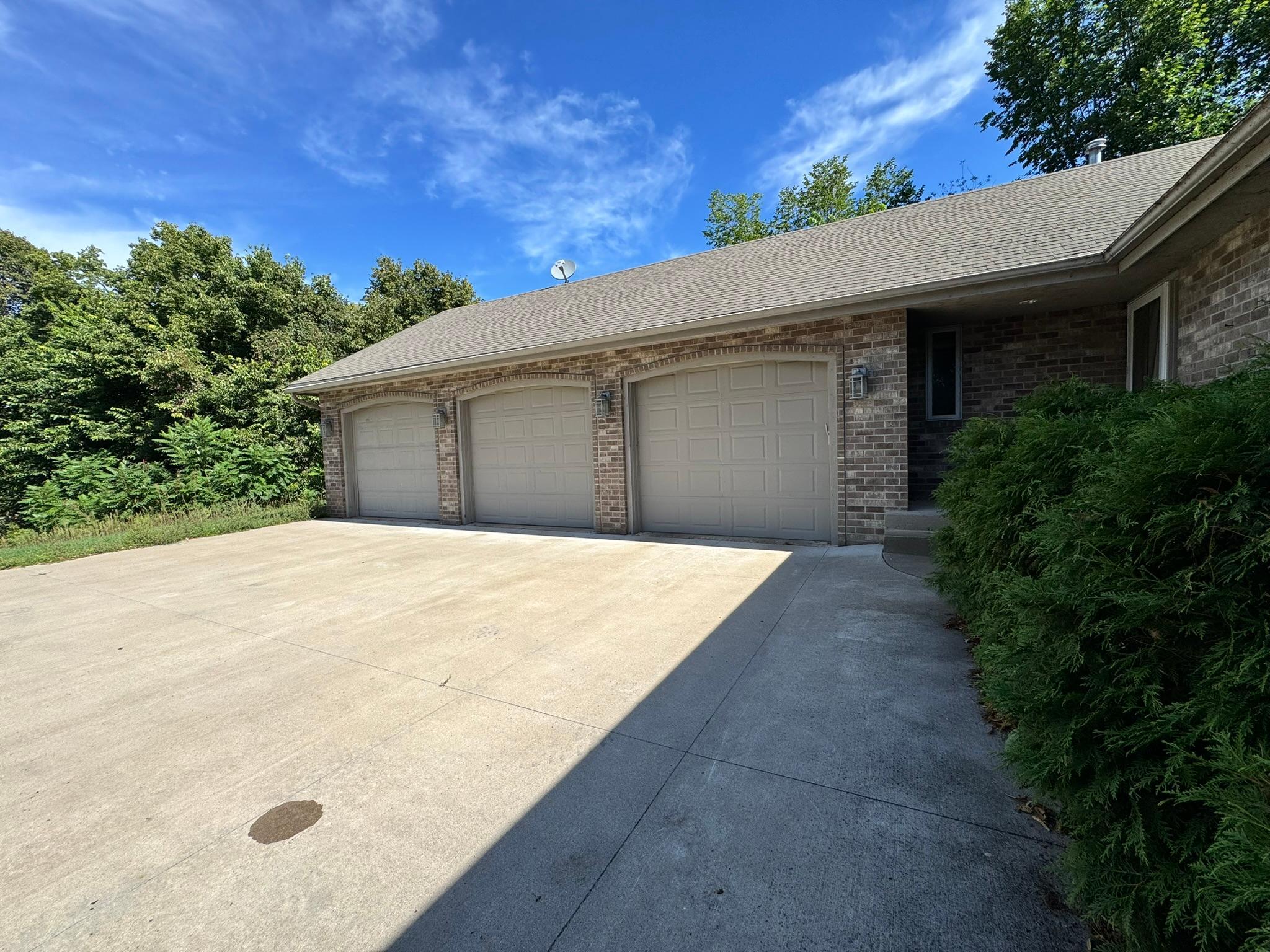 21060 Pike Avenue Property Photo 45