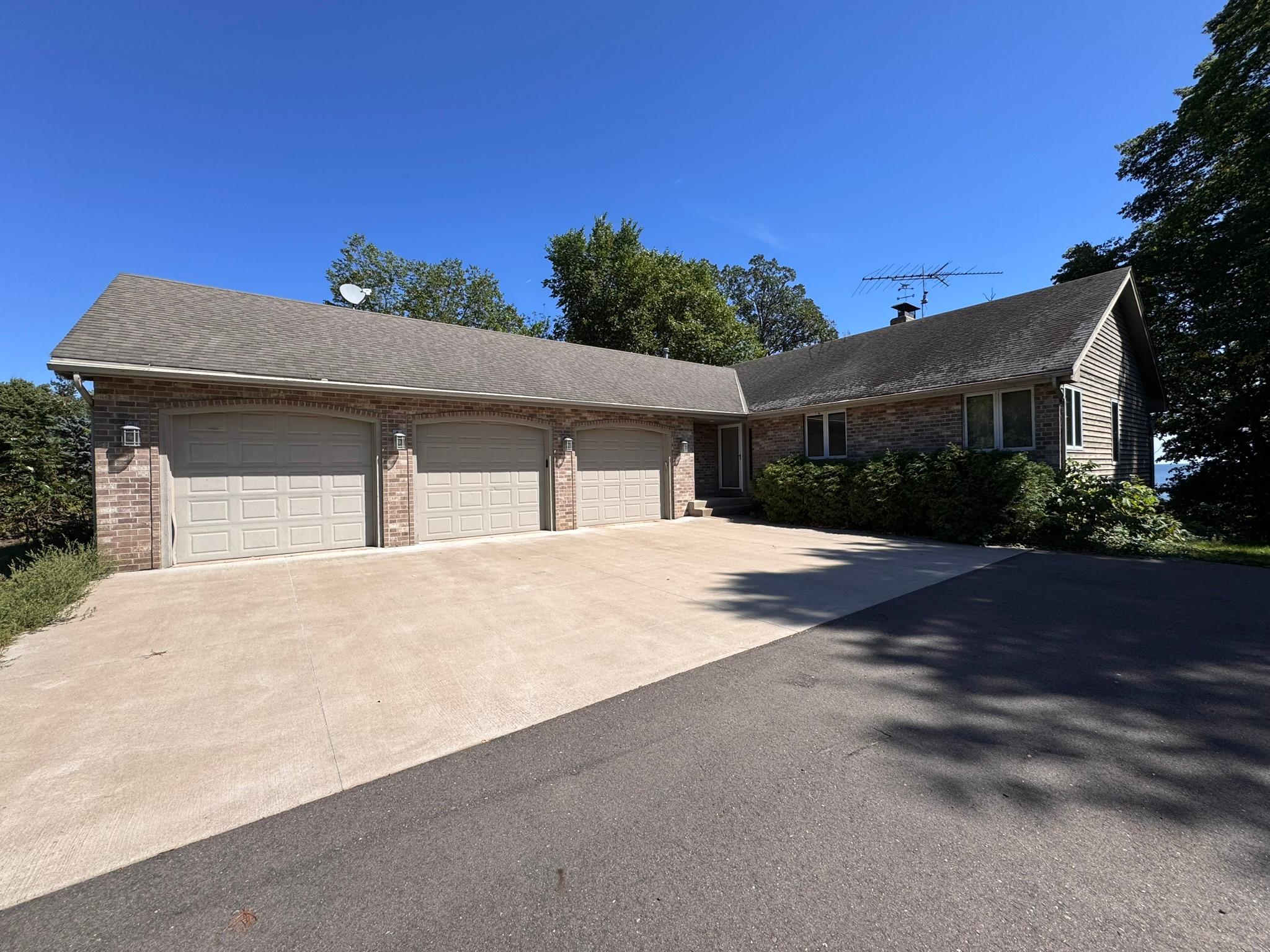 21060 Pike Avenue Property Photo 53
