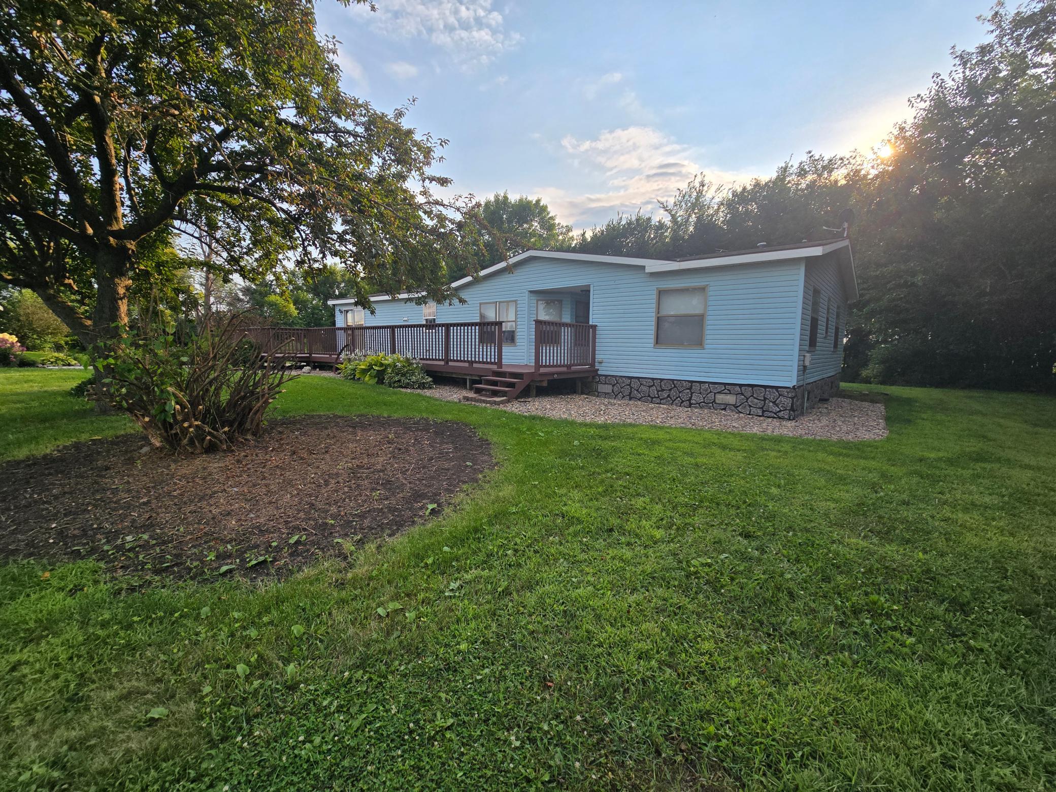 25050 400th Street Property Photo 1