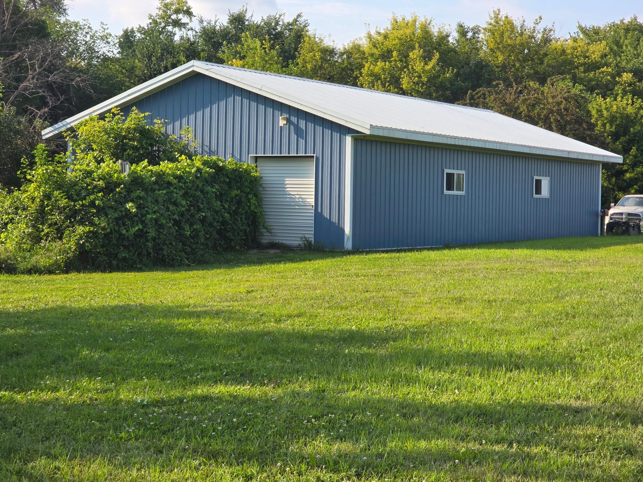 25050 400th Street Property Photo 6