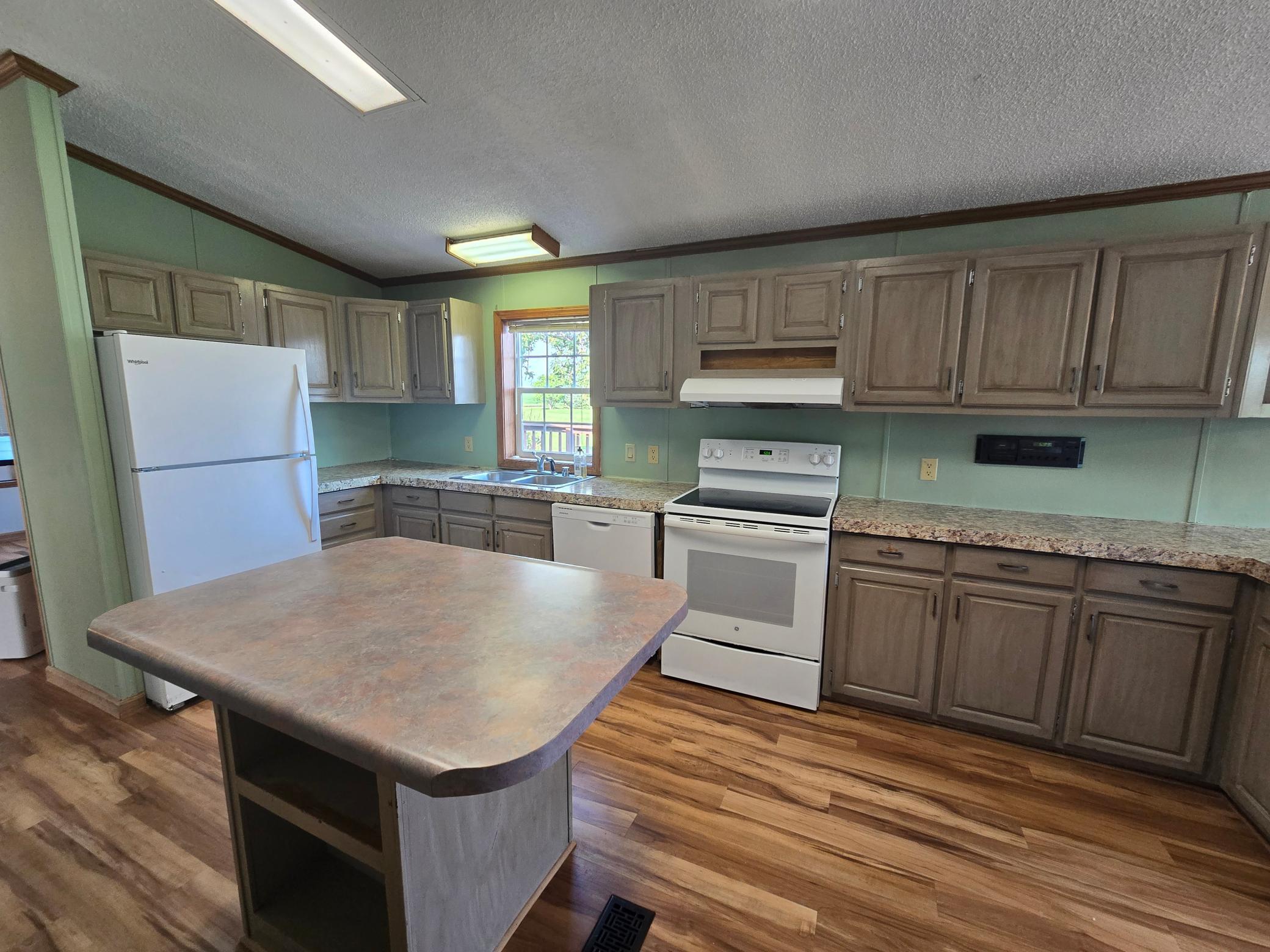 25050 400th Street Property Photo 11