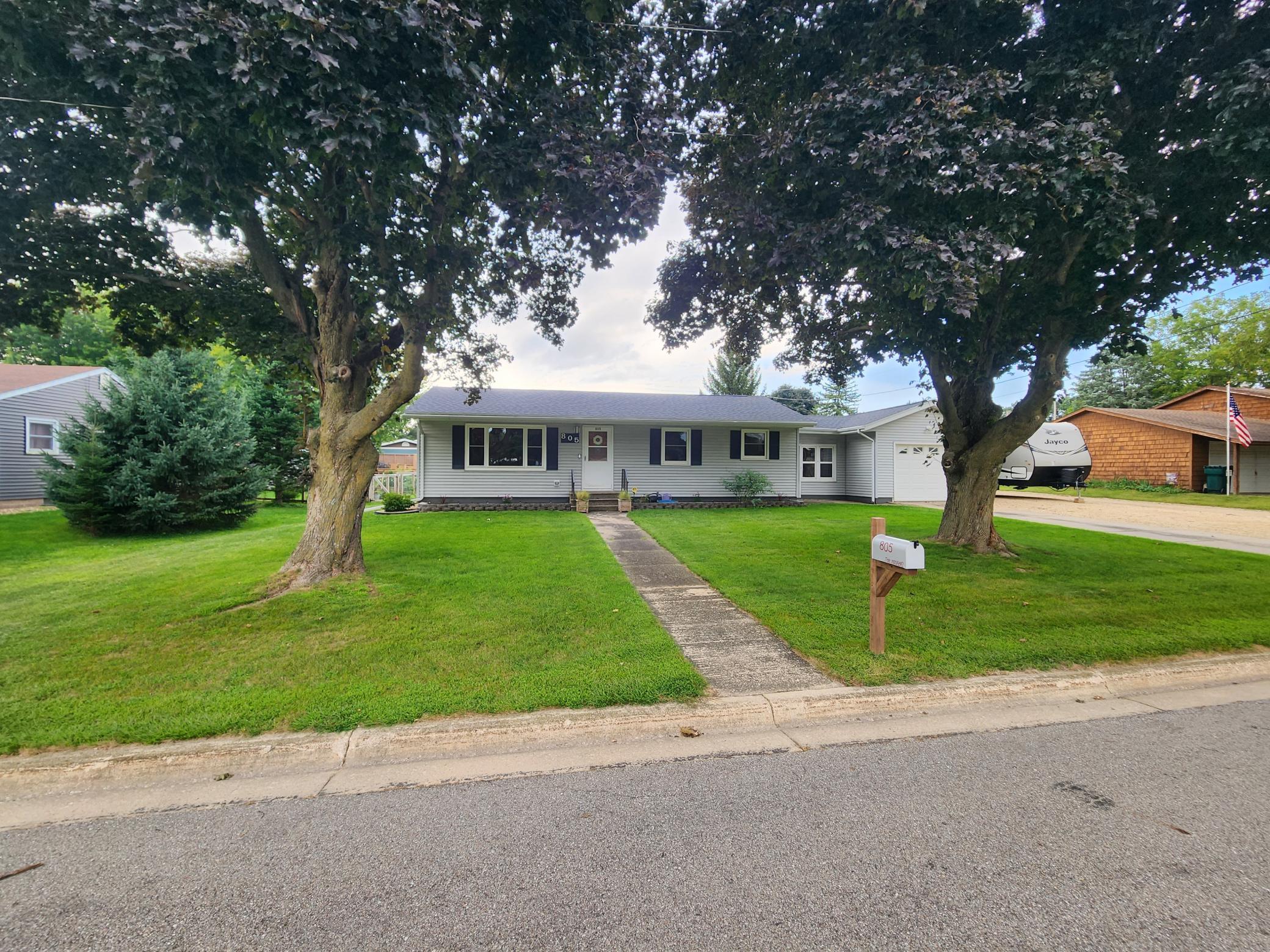 805 E County Road N Property Photo 34