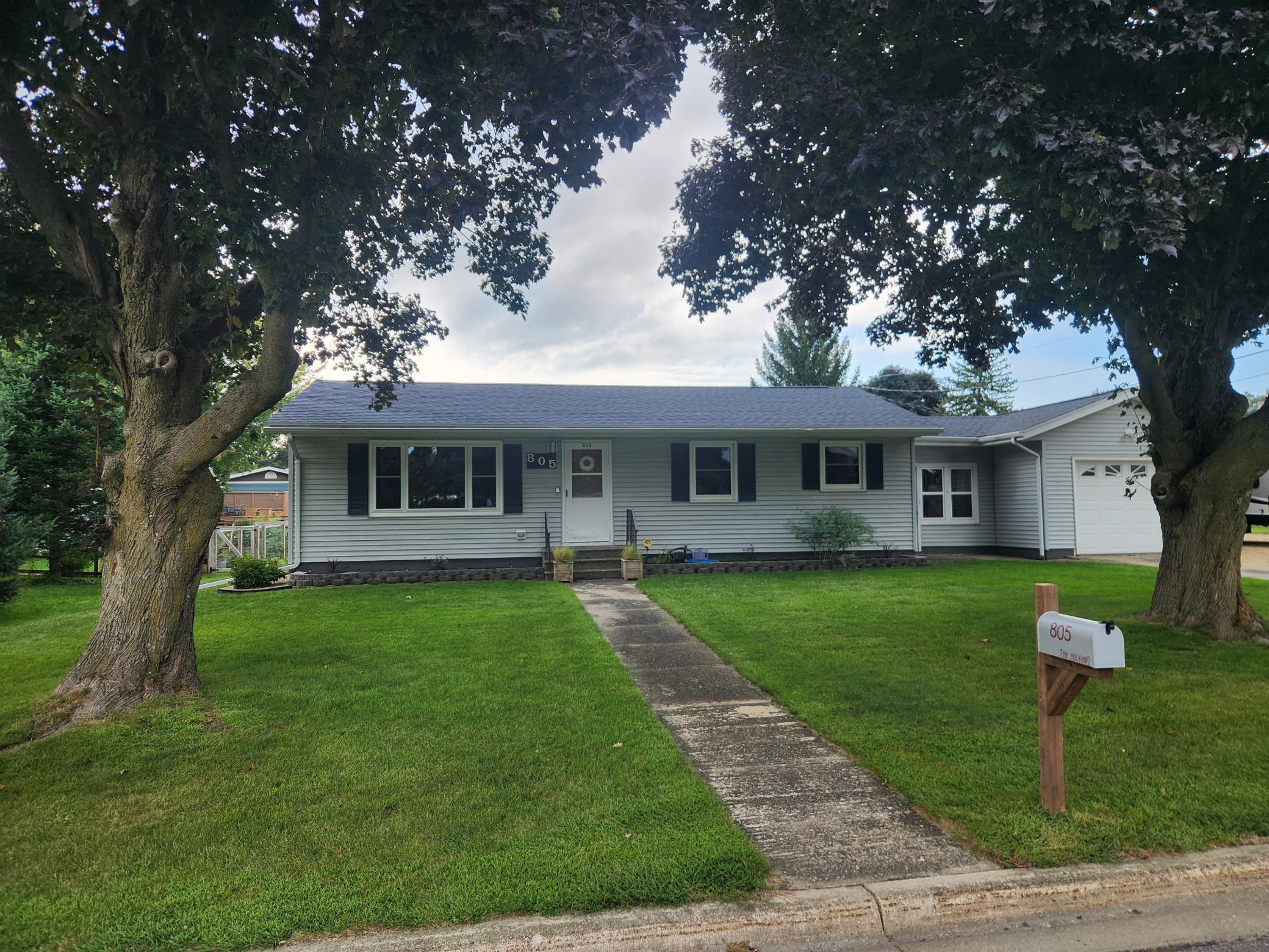 805 E County Road N Property Photo 35