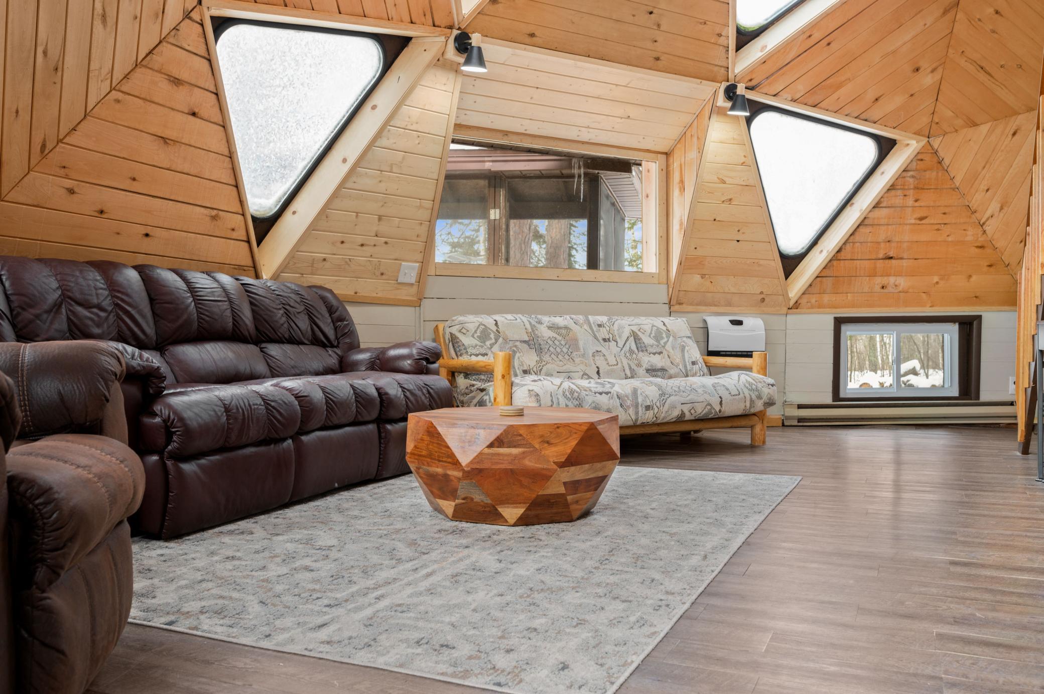 24871 E Long Lake Road Property Photo 6