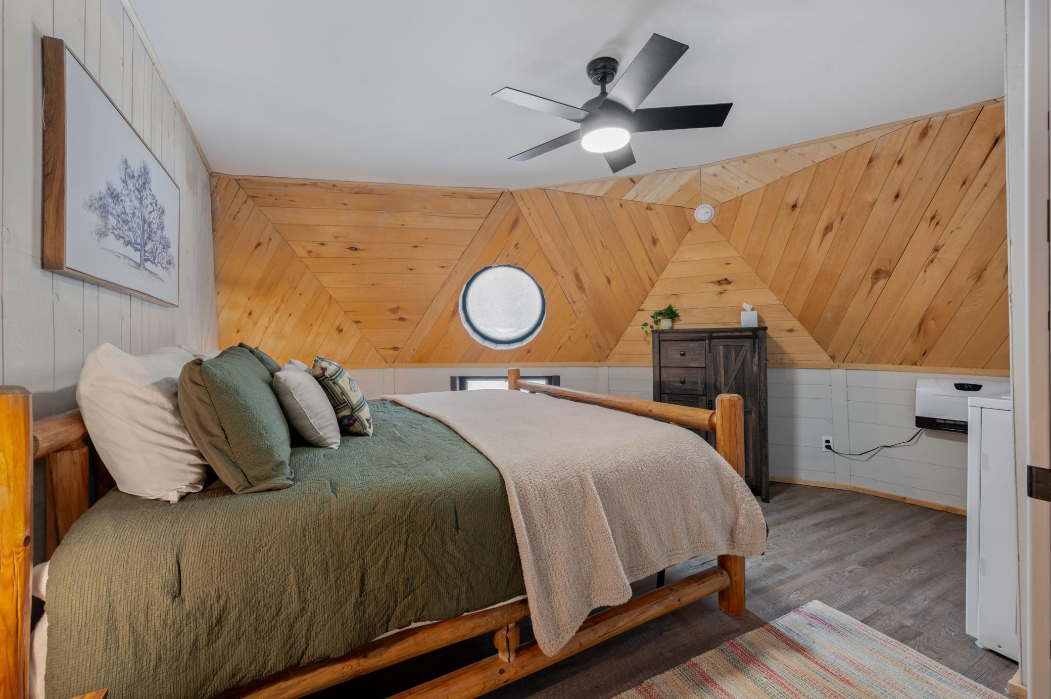 24871 E Long Lake Road Property Photo 15