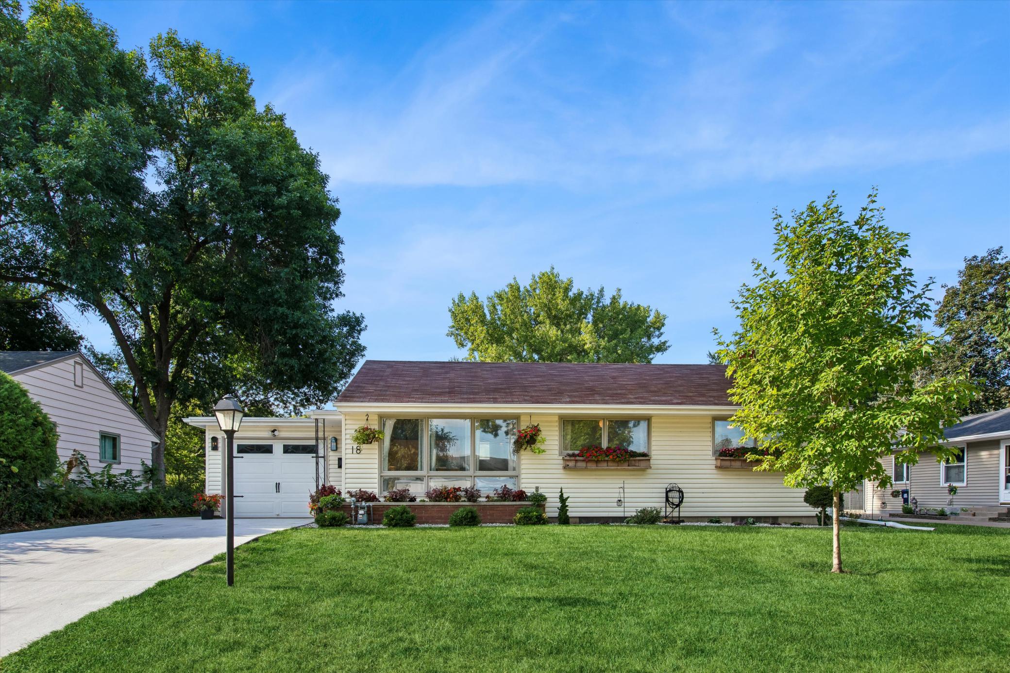 18 Park Drive Property Photo 3