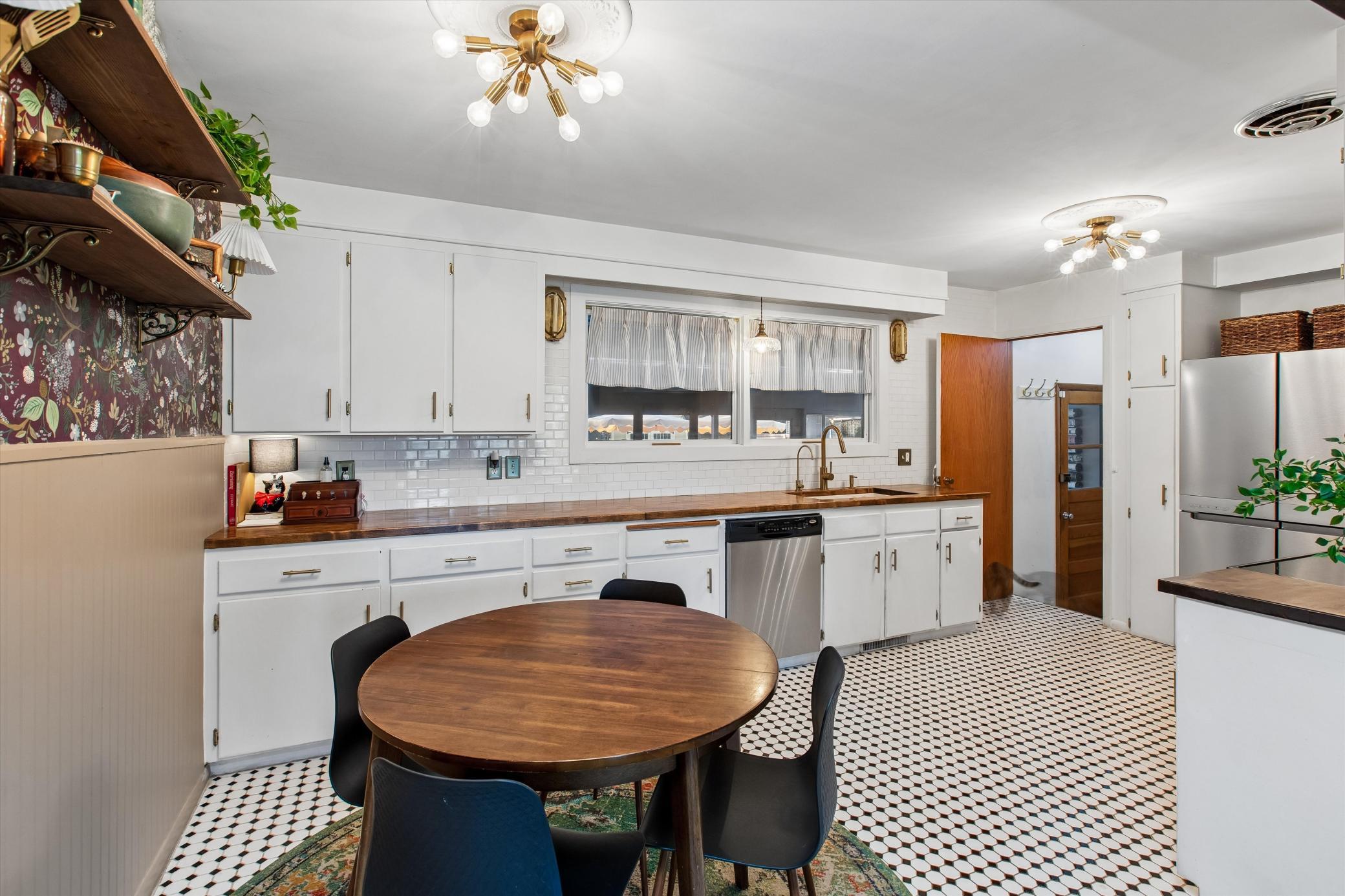 18 Park Drive Property Photo 15