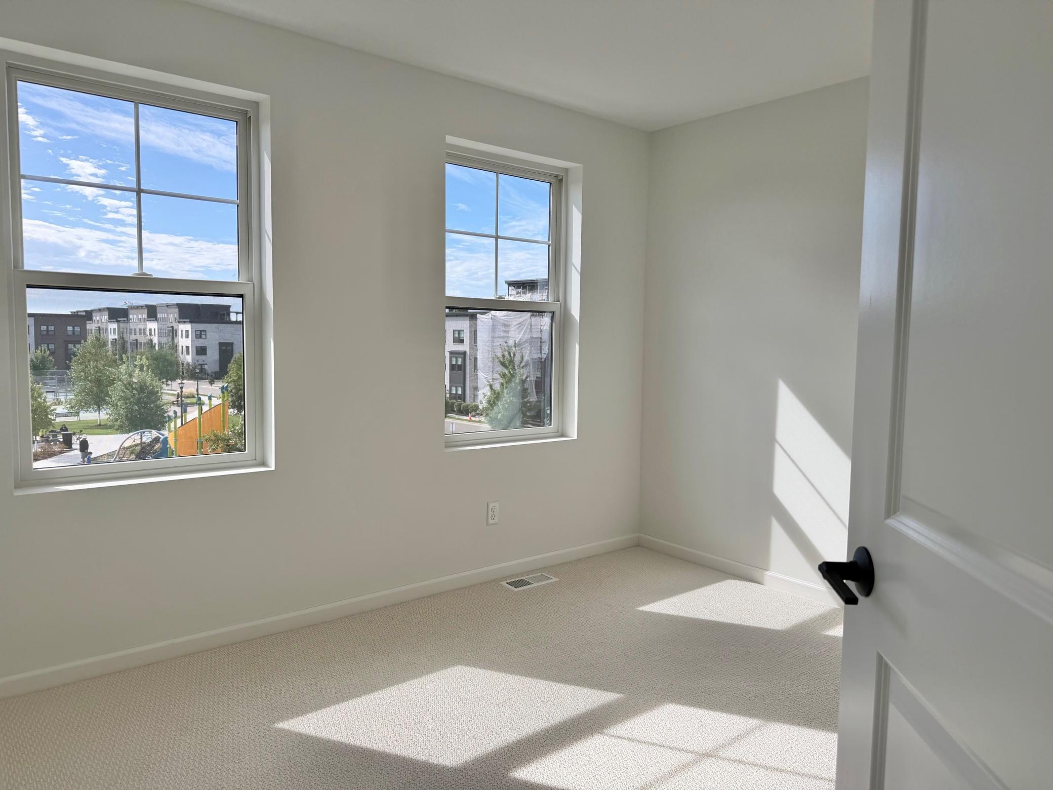 2275 Beechwood Avenue Property Photo 21