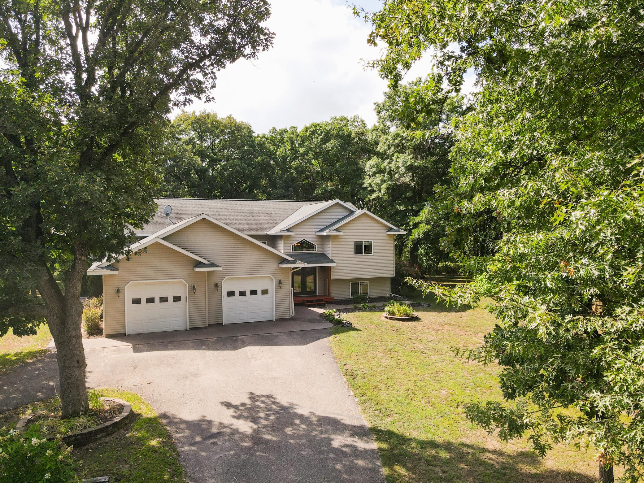 15777 Harness Road Property Photo 1