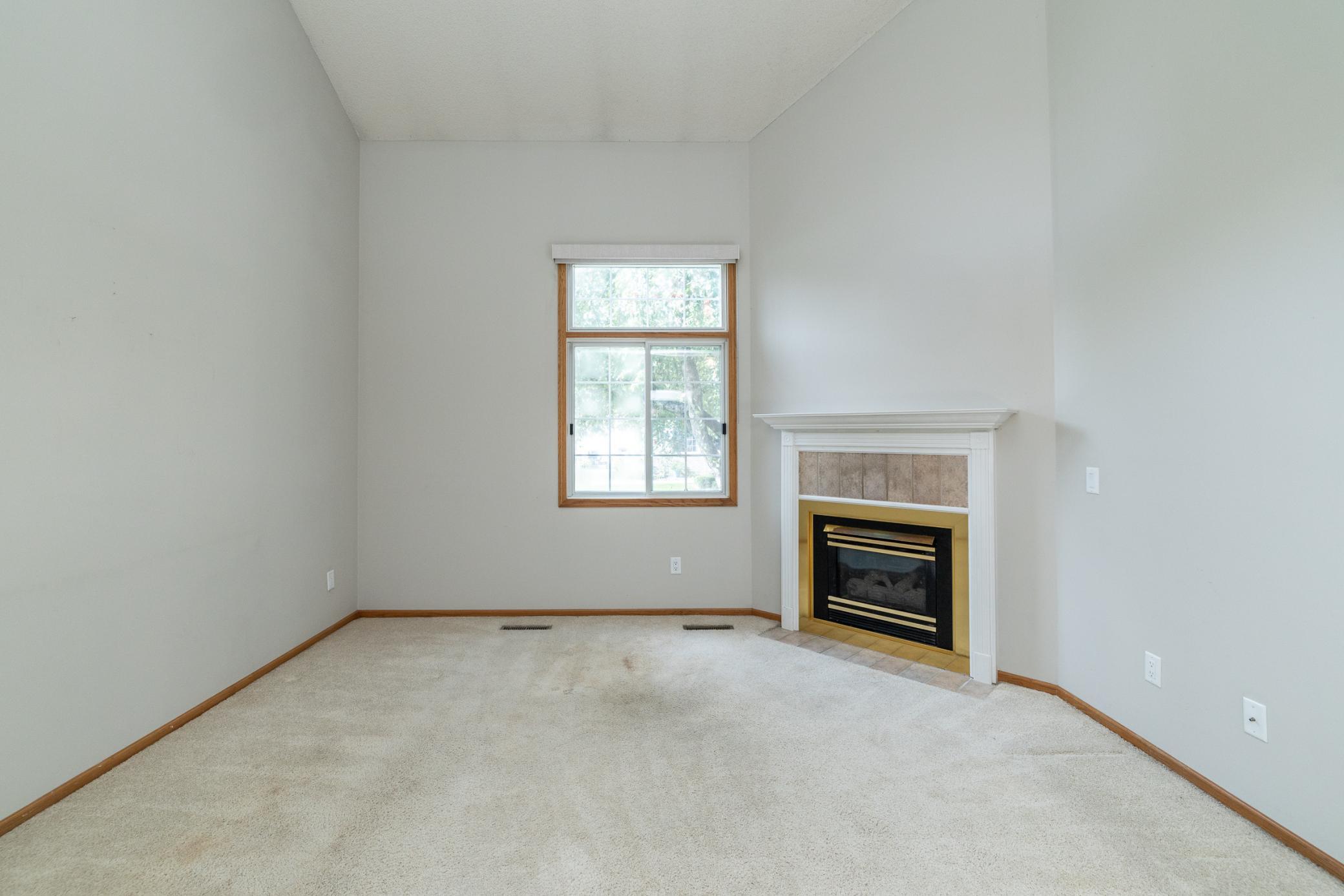 15573 Garnet Way 60 Property Photo 6