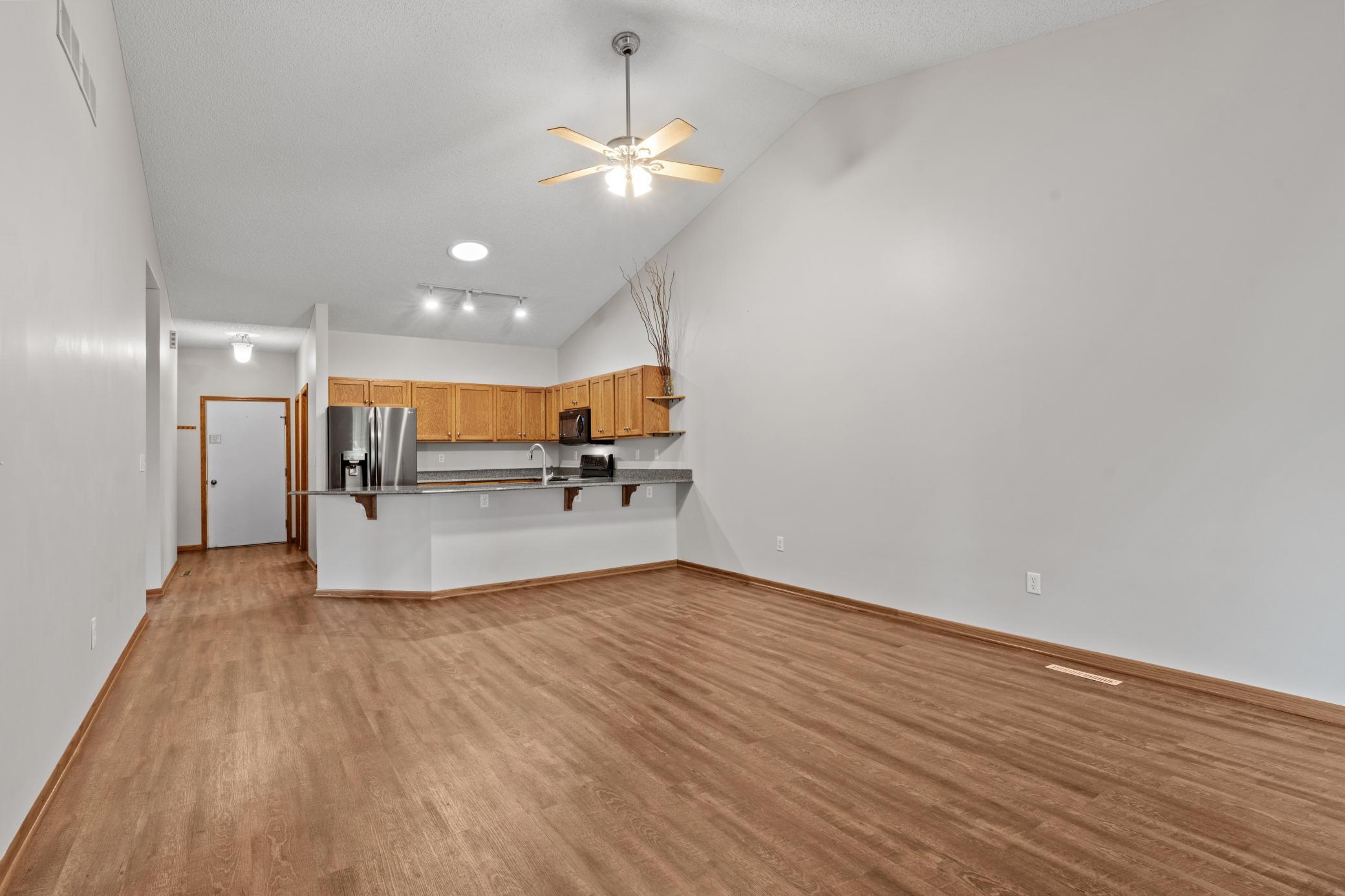 437 Meadow Lane Property Photo 8