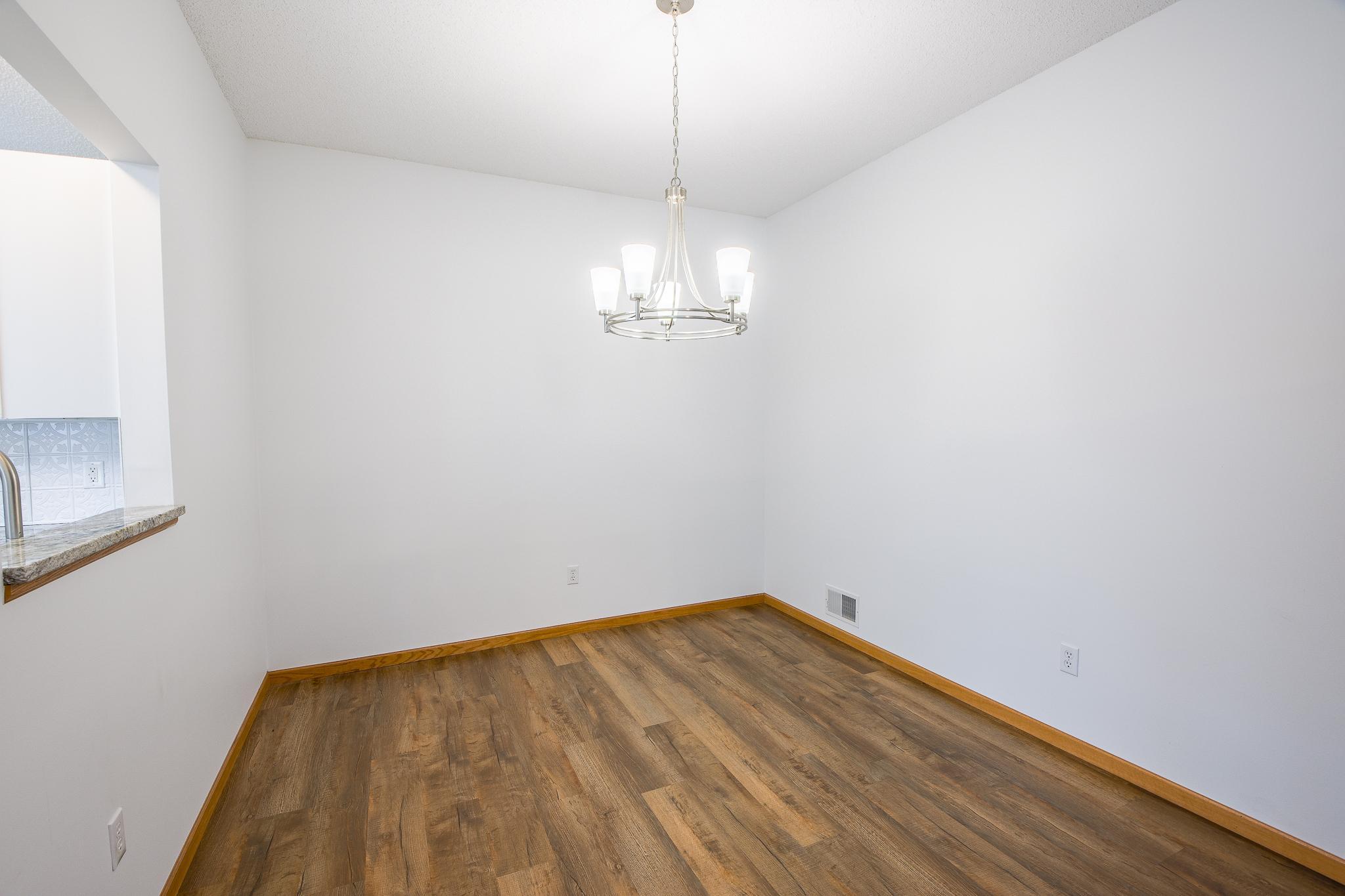 7919 Pinnacle Avenue Ne Property Photo 9