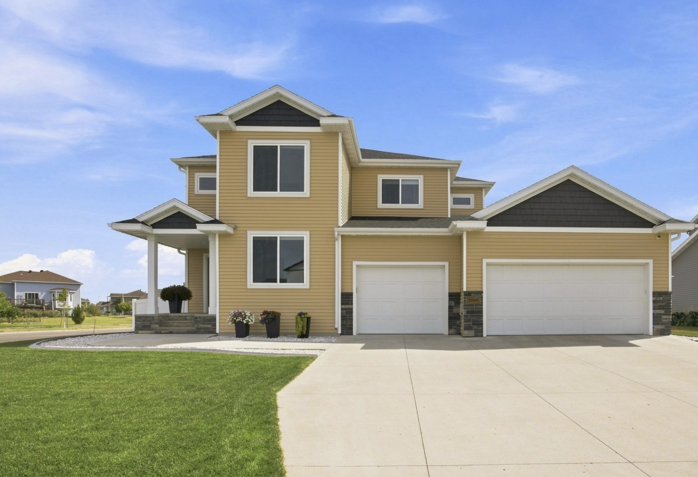 3606 Cordova Loop S Property Photo 1