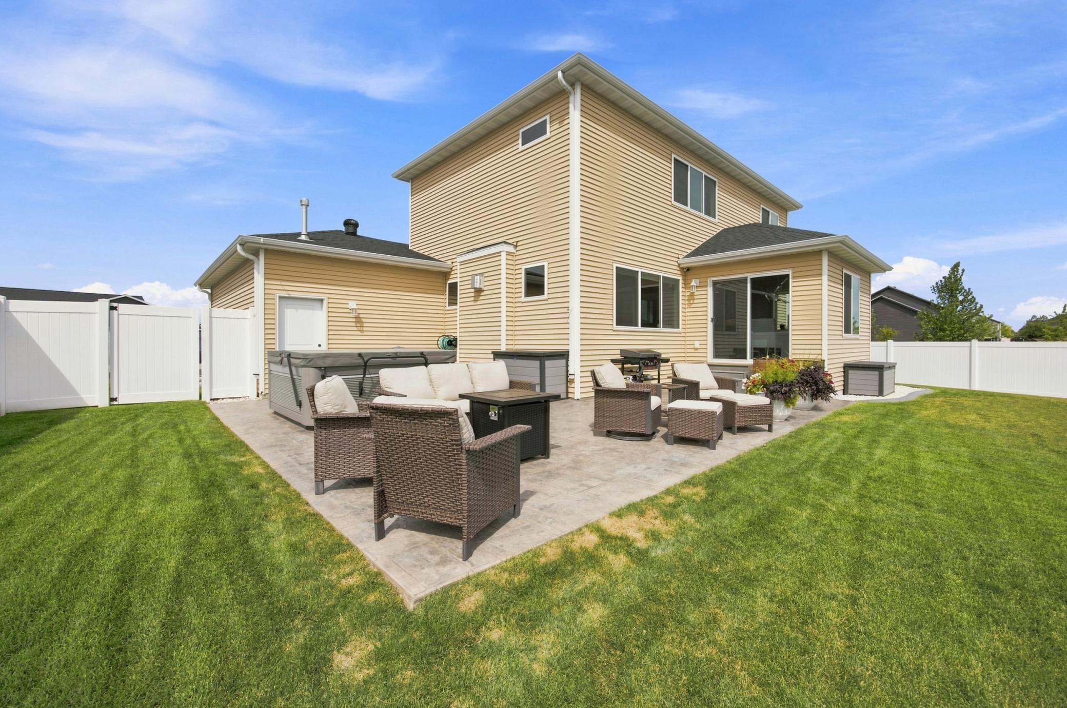 3606 Cordova Loop S Property Photo 6