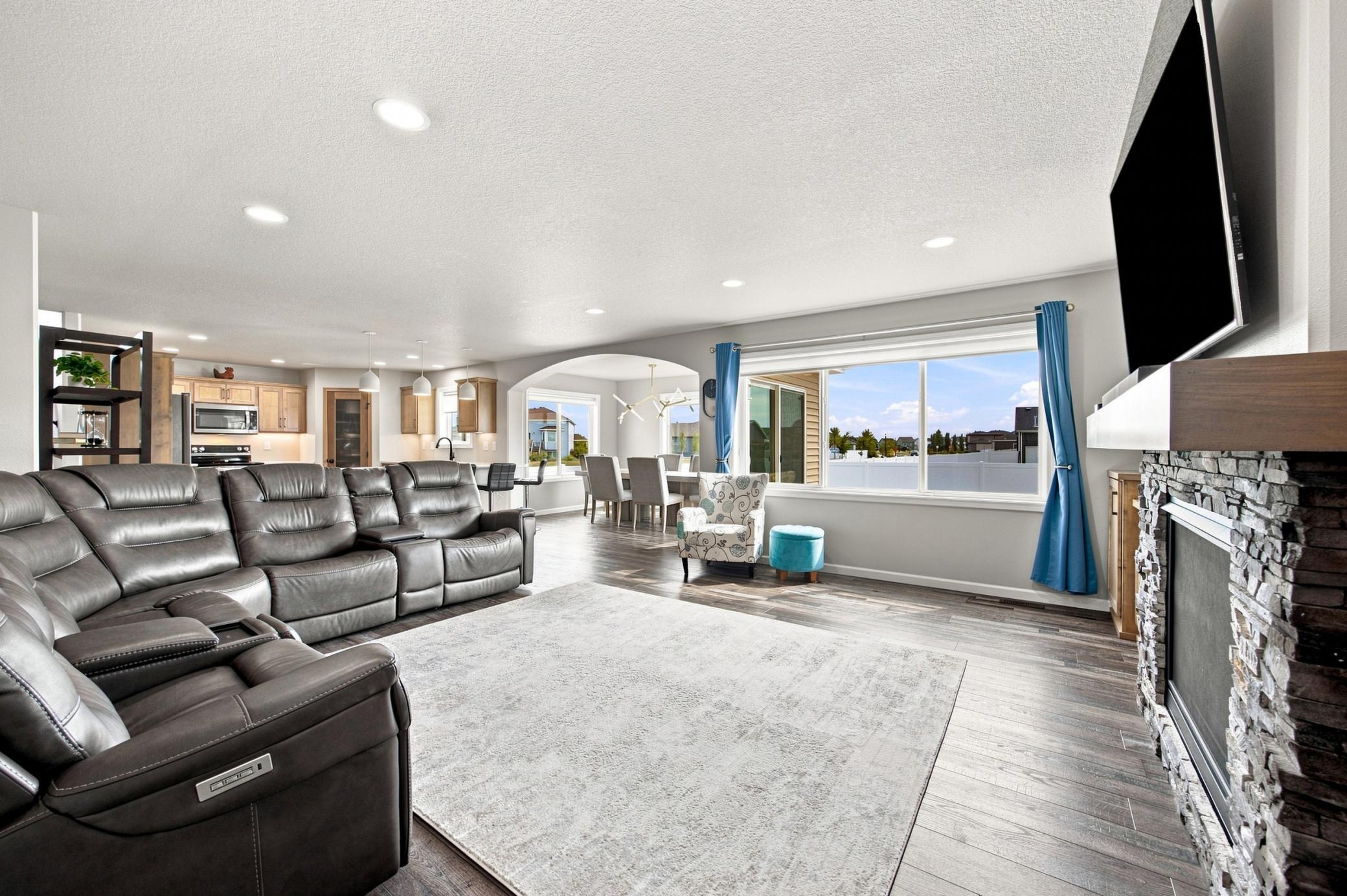 3606 Cordova Loop S Property Photo 20