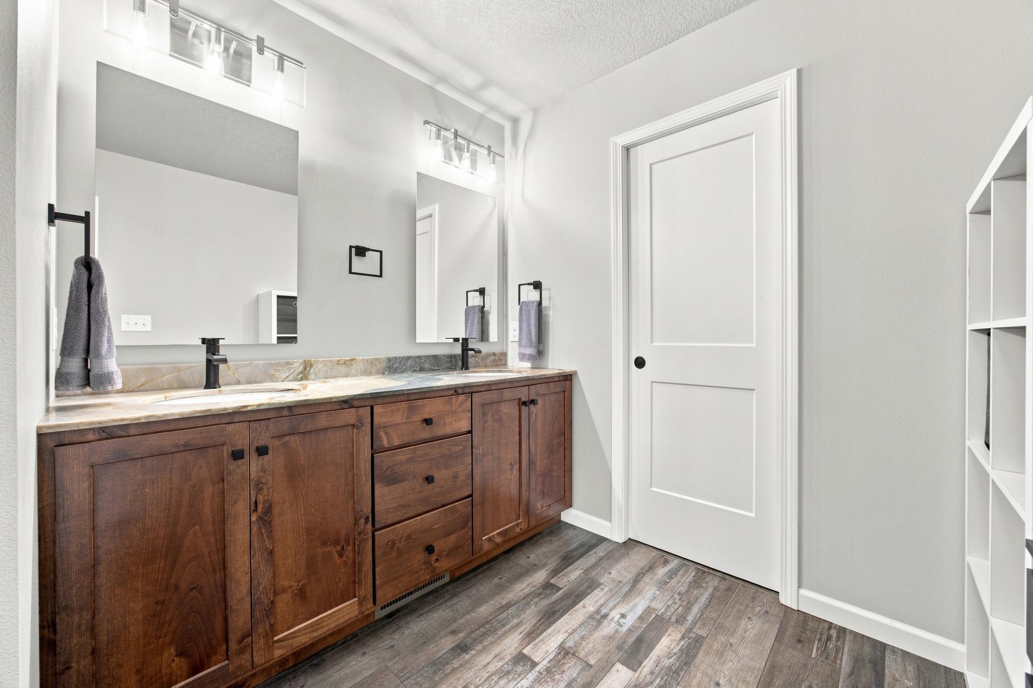 3606 Cordova Loop S Property Photo 33