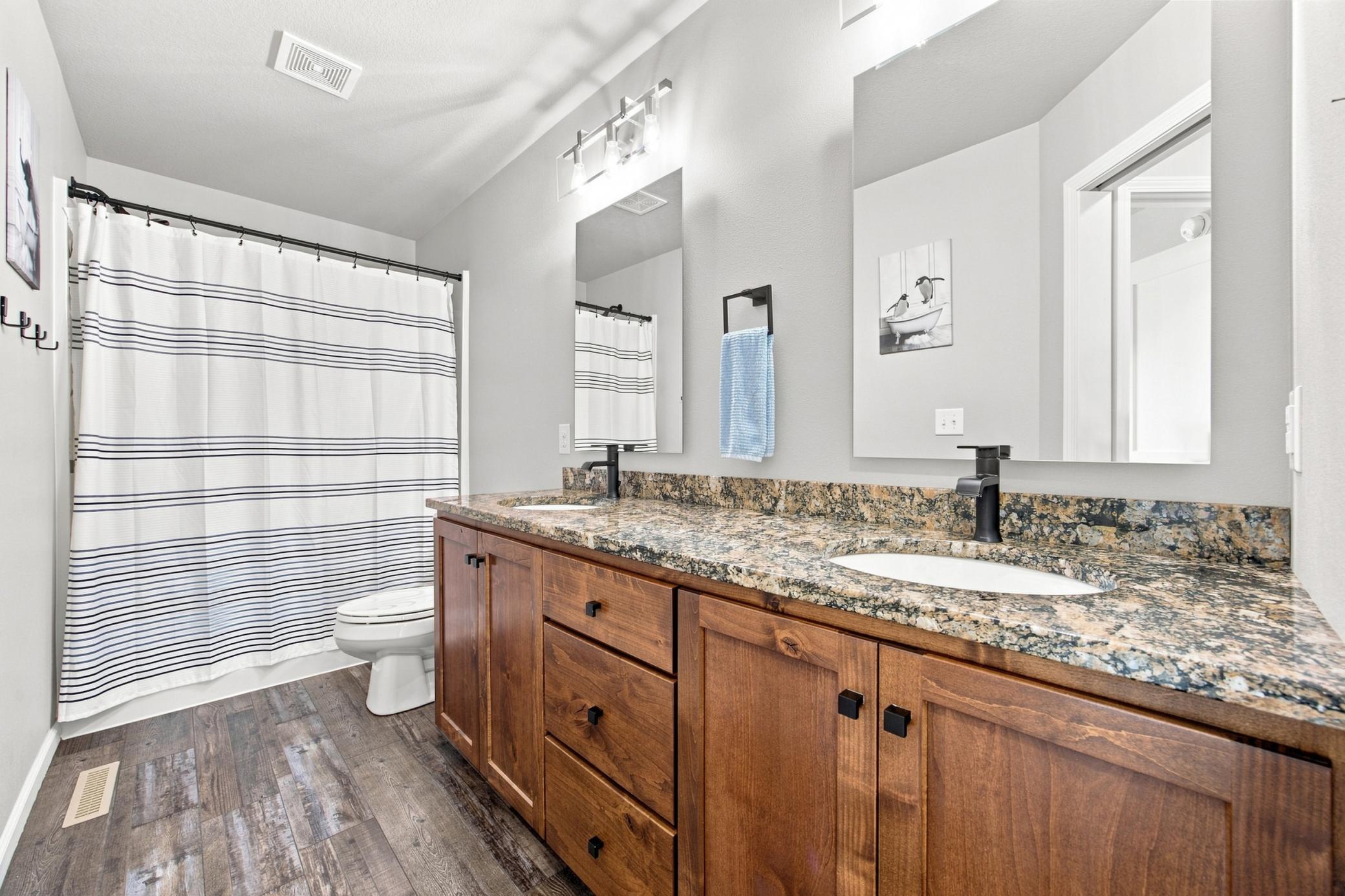 3606 Cordova Loop S Property Photo 43