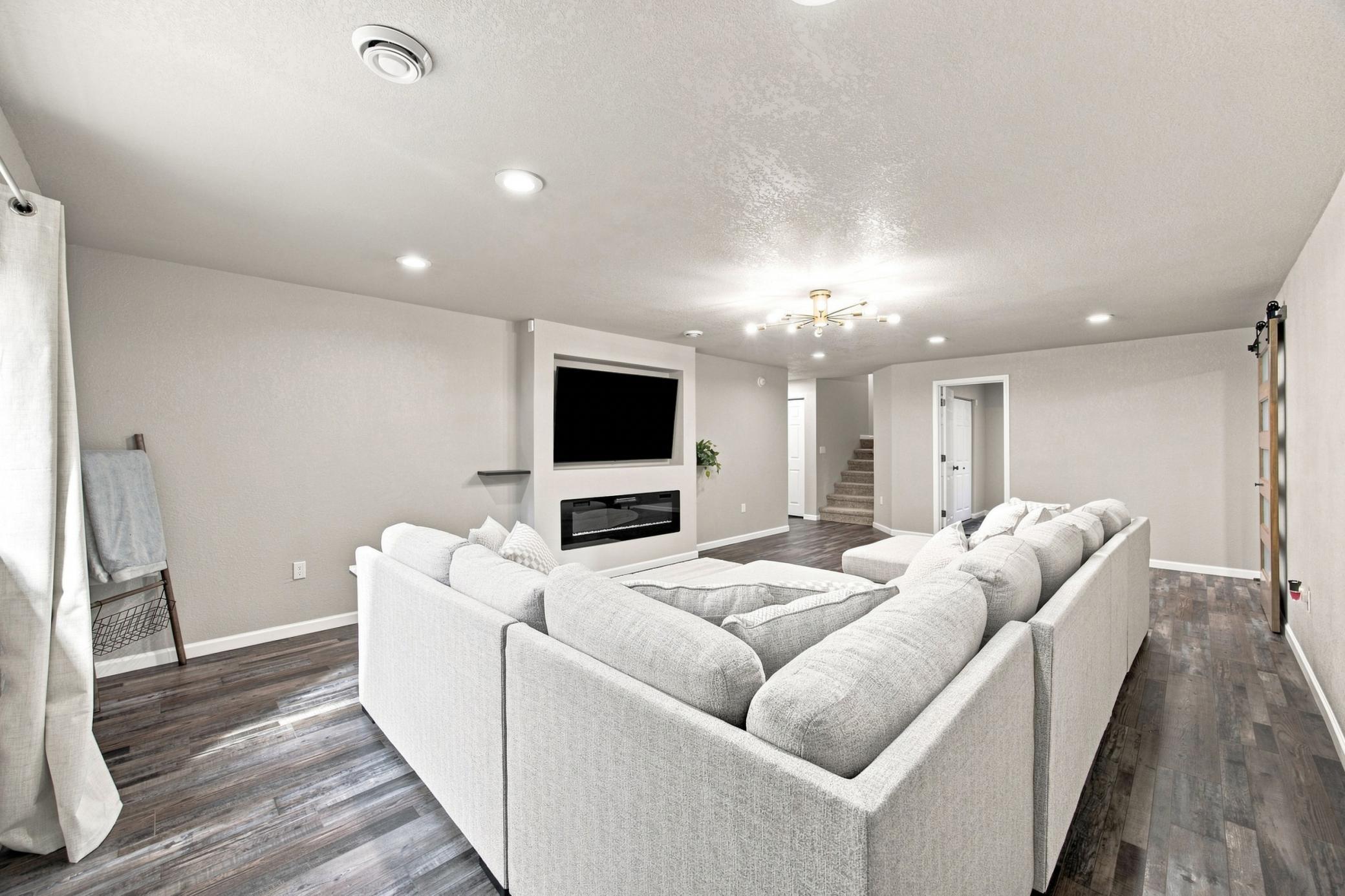 3606 Cordova Loop S Property Photo 48