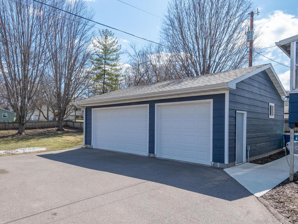 2108 Belmont Lane Property Photo 6