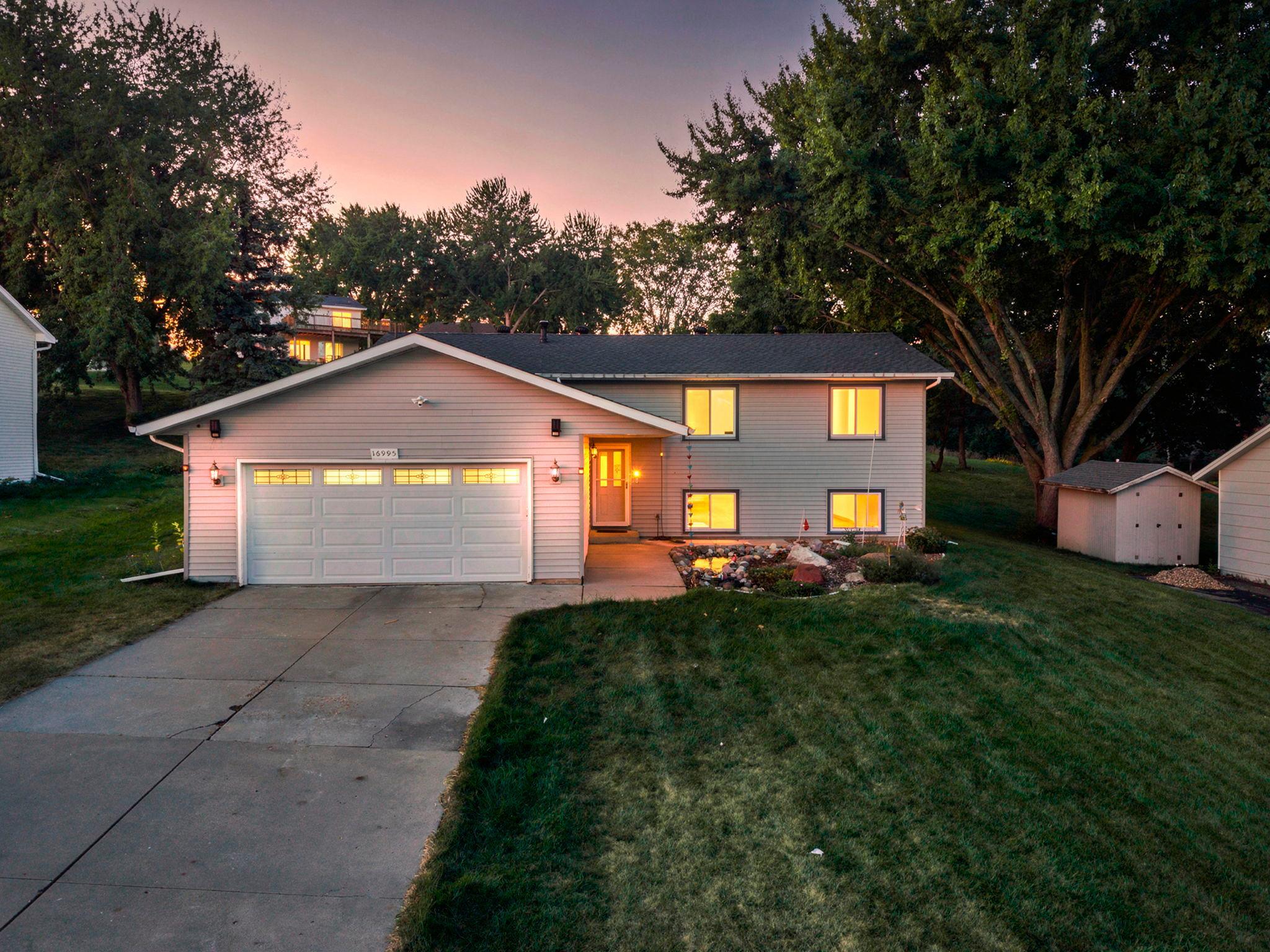 16995 Gannon Way W Property Photo 2