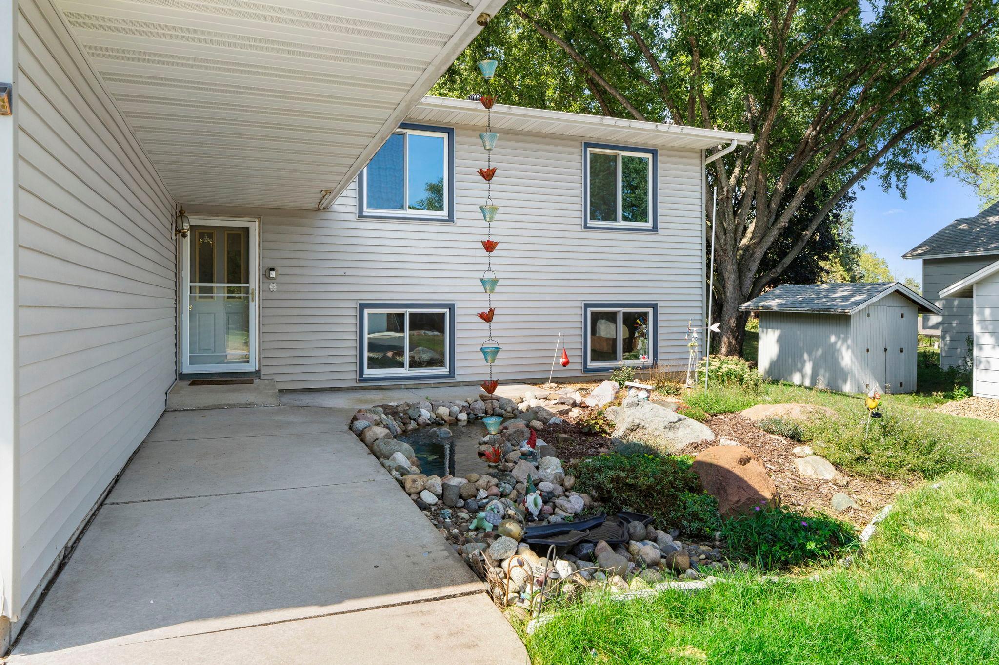 16995 Gannon Way W Property Photo 3