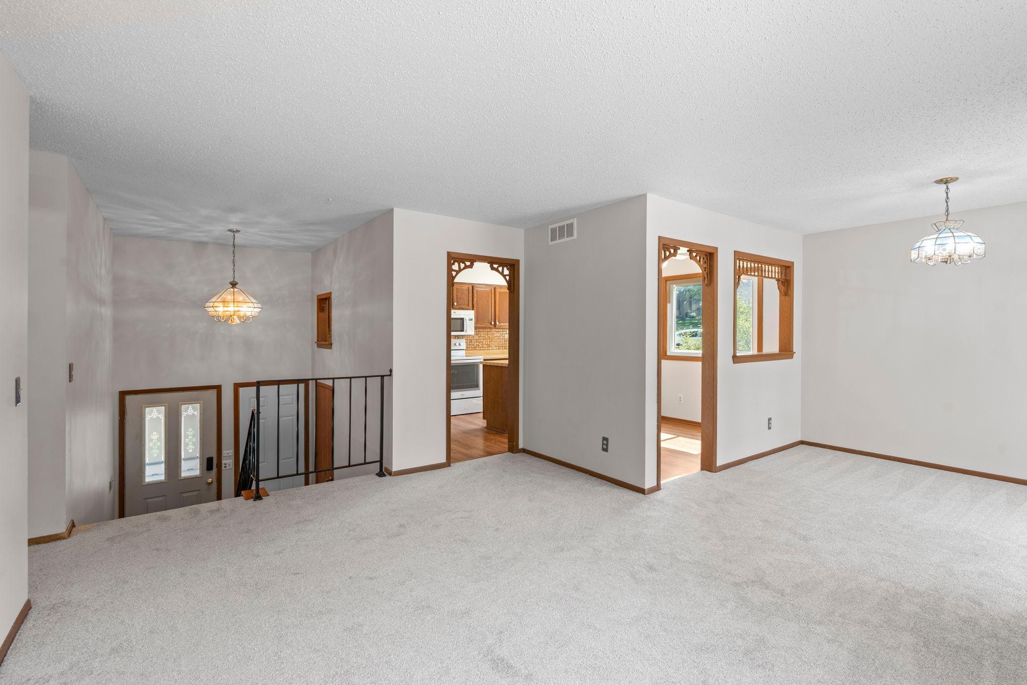 16995 Gannon Way W Property Photo 10