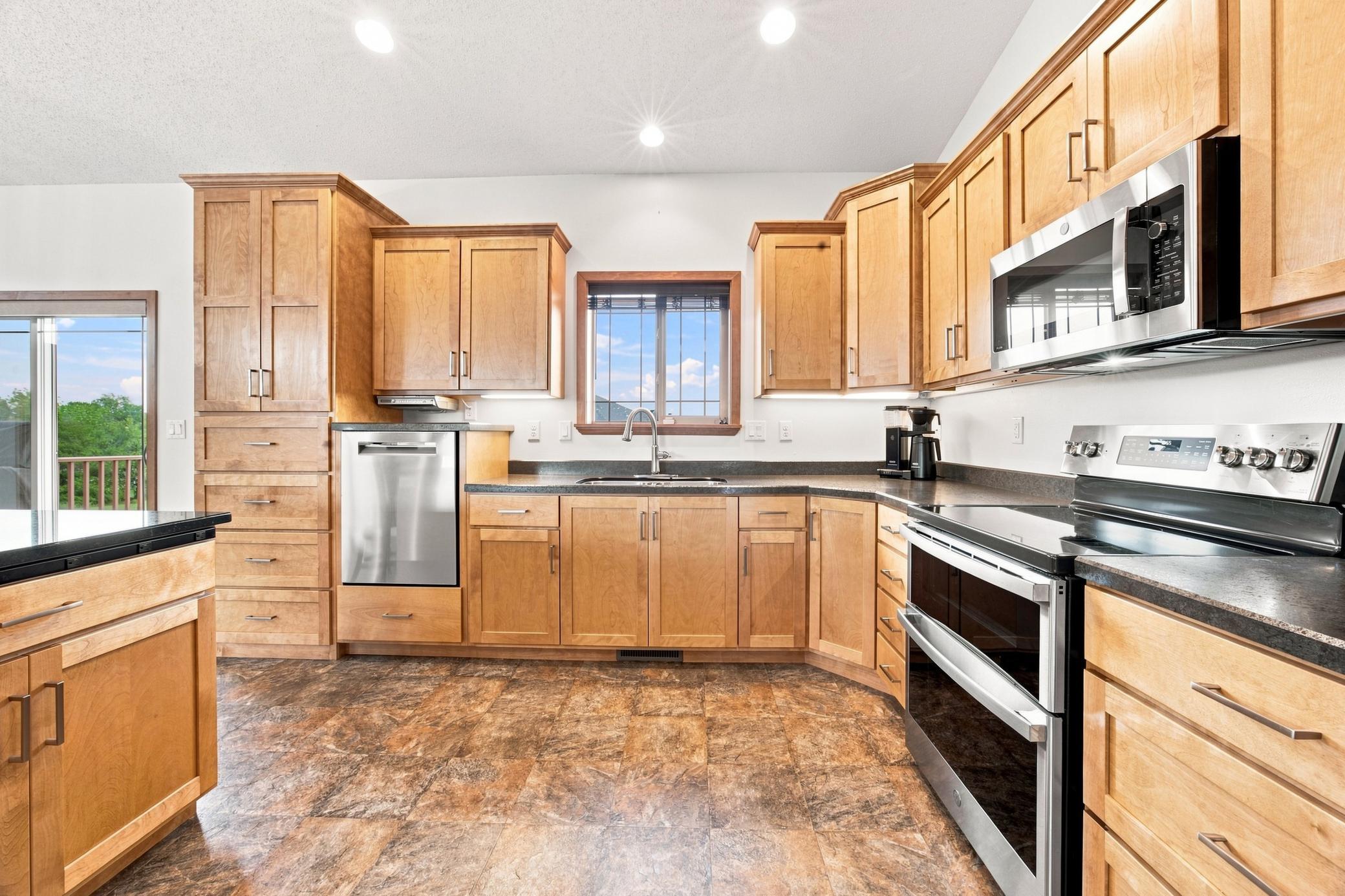 5004 Loden Court S Property Photo 17