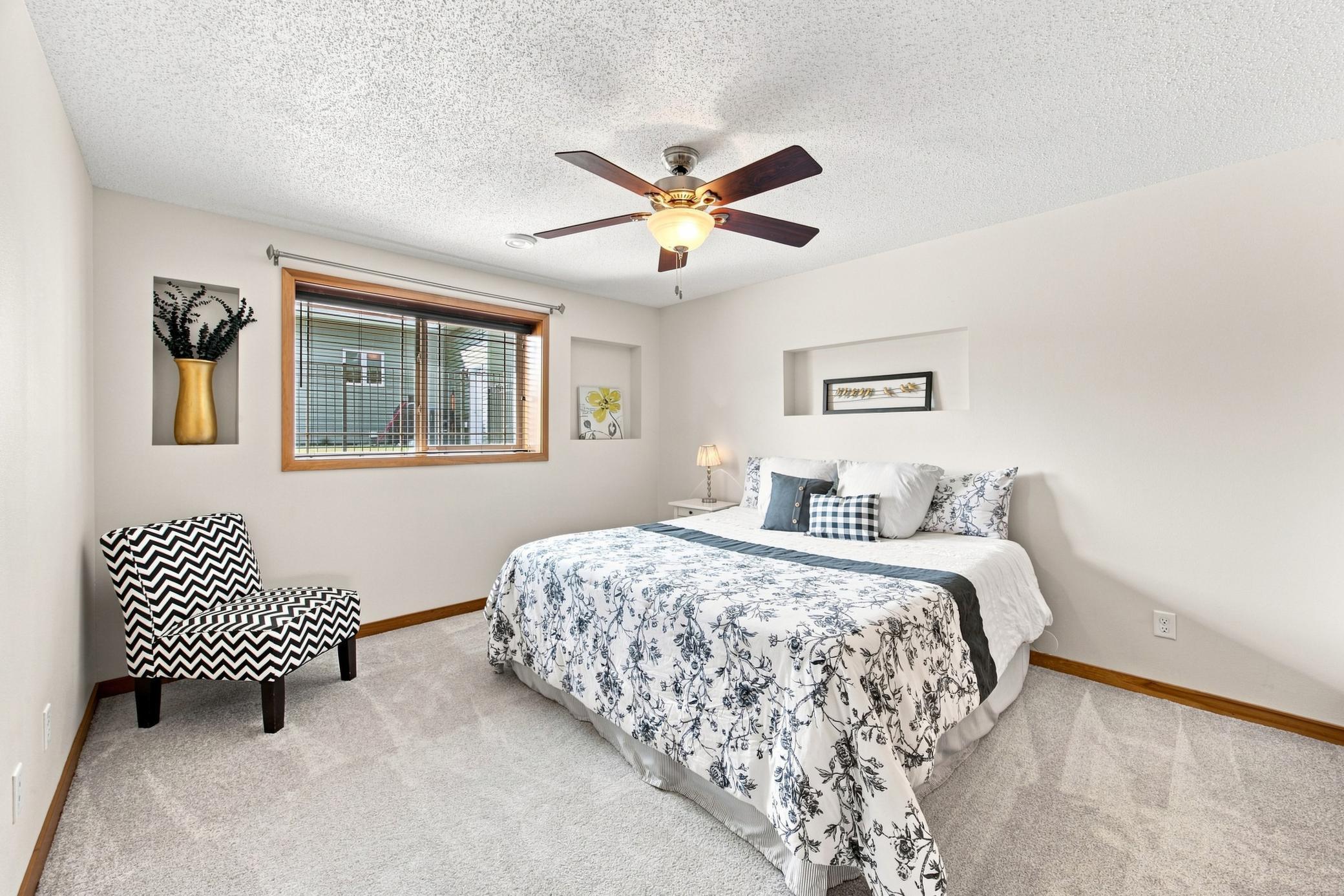 5004 Loden Court S Property Photo 35