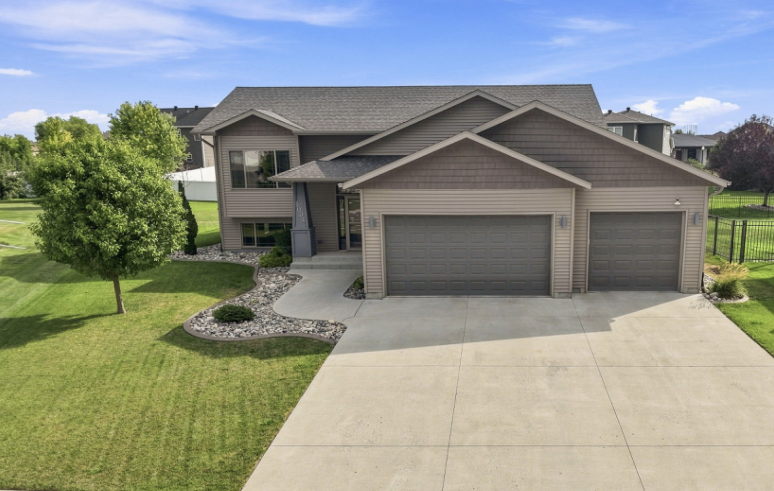 5004 Loden Court S Property Photo 45