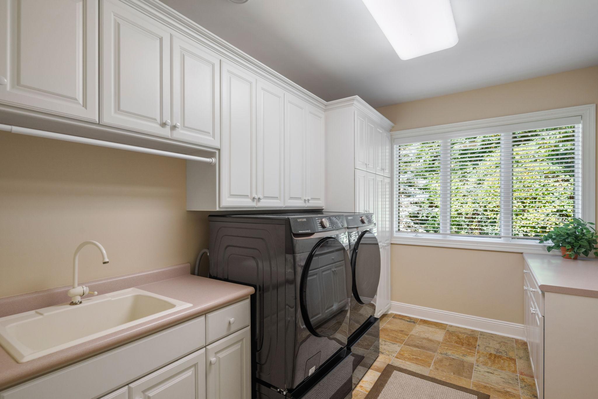 12100 Grandview Terrace Property Photo 19