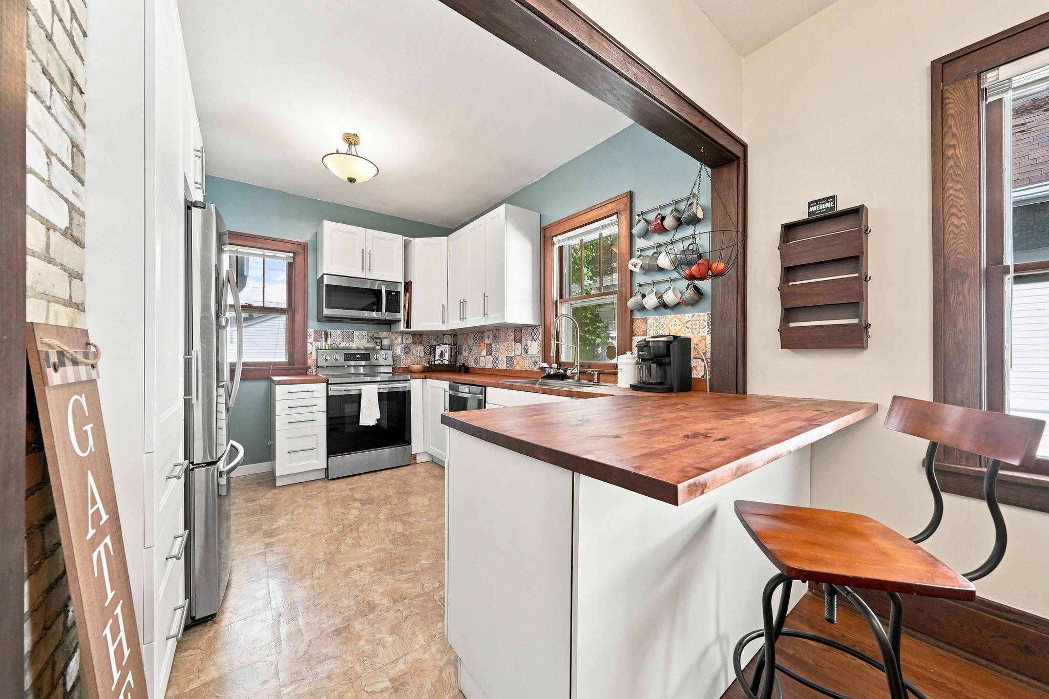 1291 Sherburne Avenue Property Photo 1