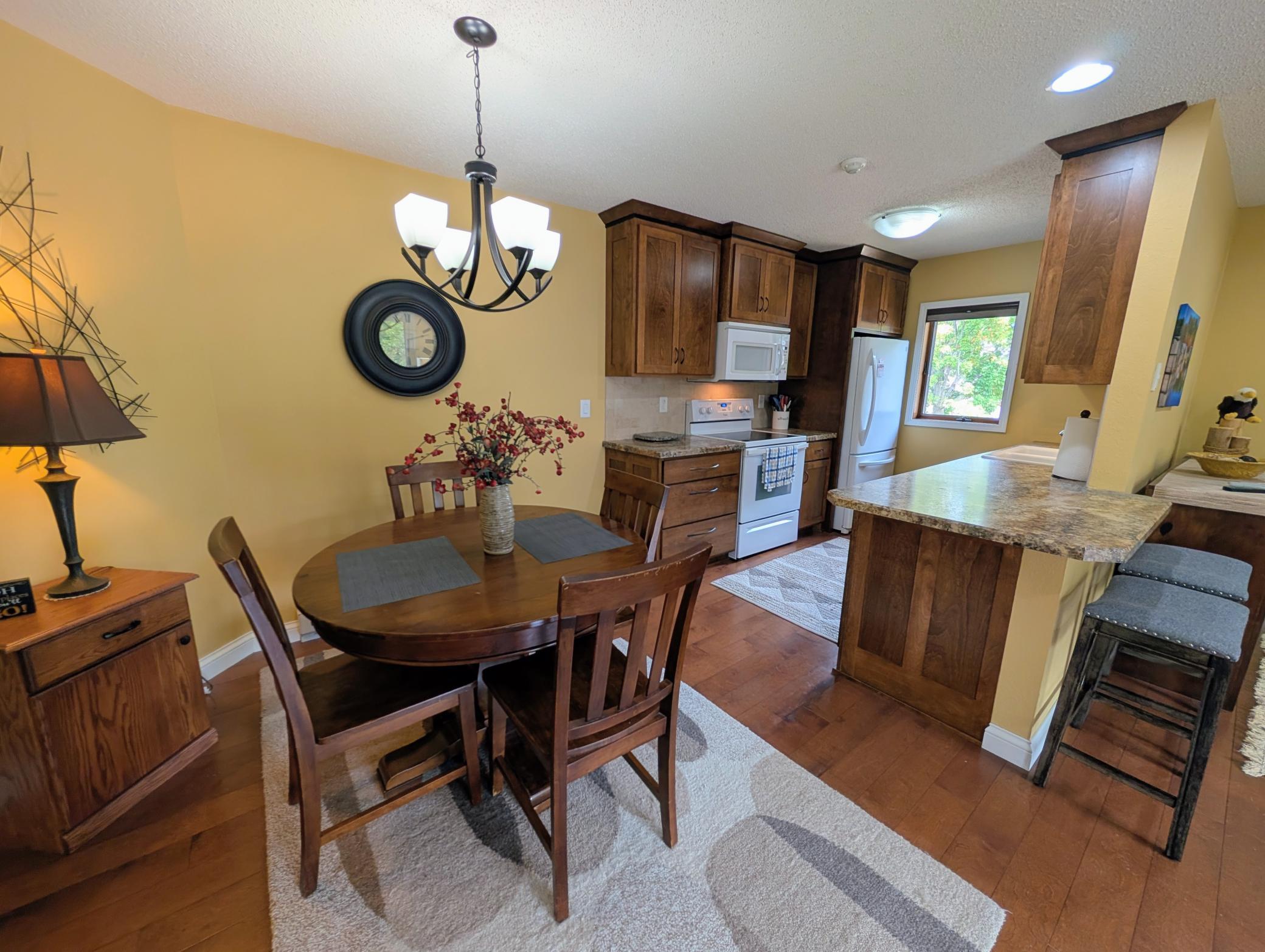 1825 Perlich Avenue 207 Property Photo 9