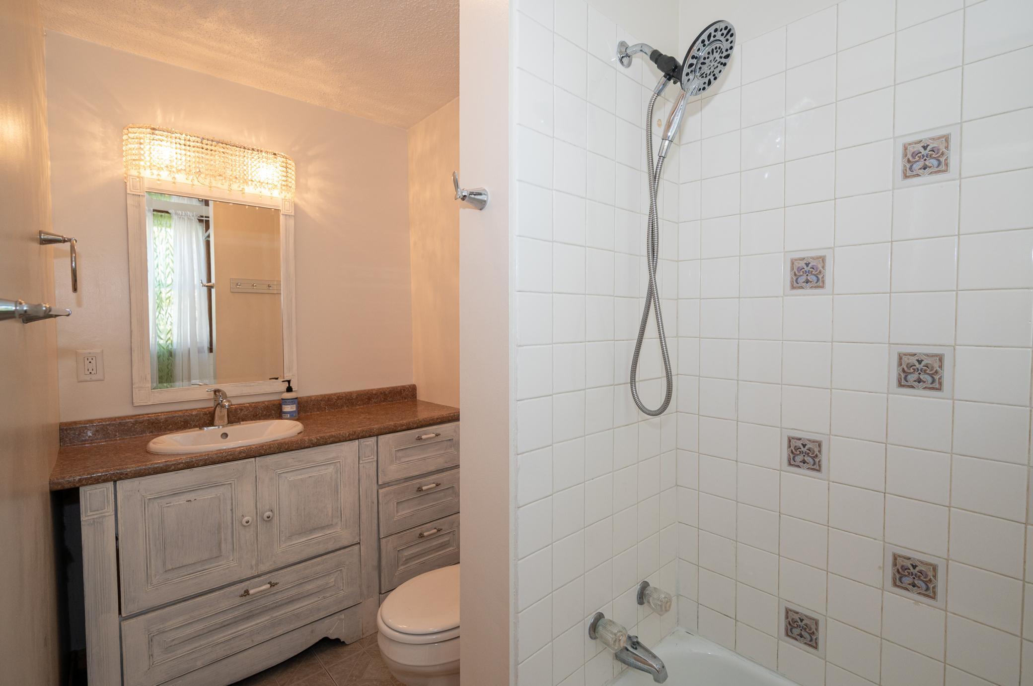 306 1st Street E Property Photo 11
